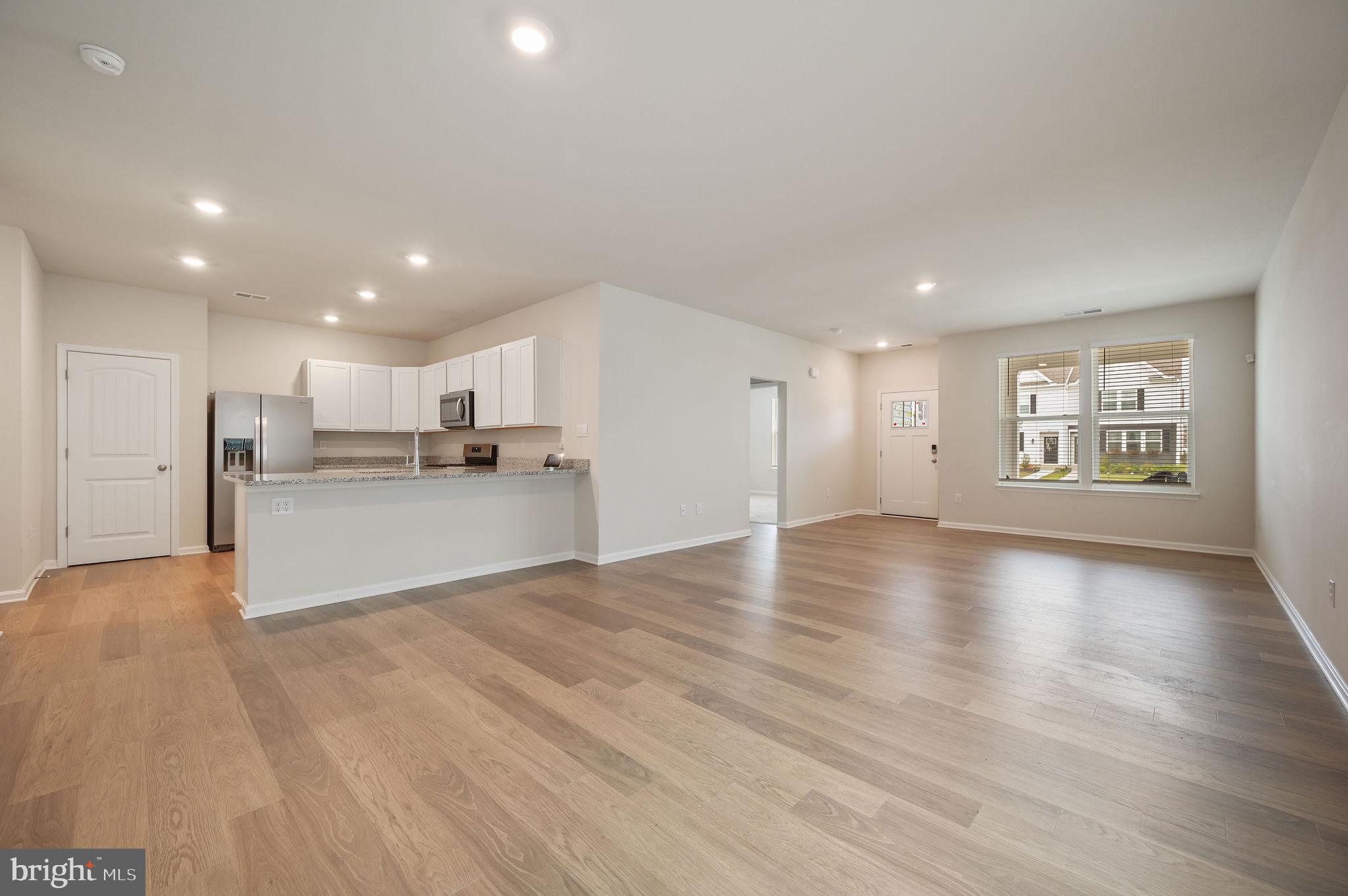 100 RIDGLEY BOULEVARD