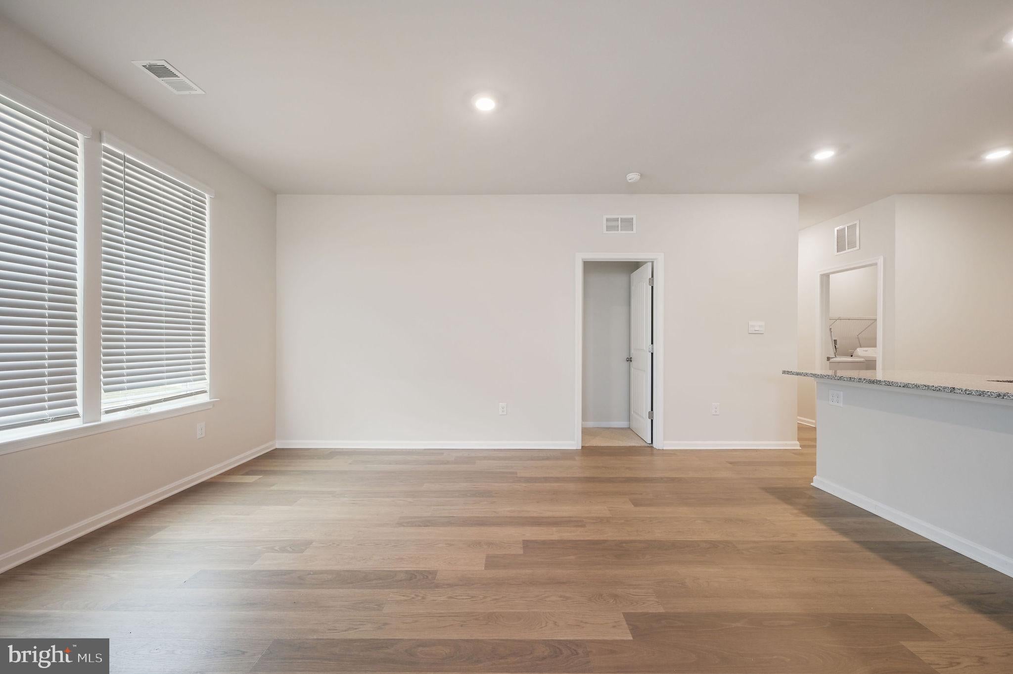 100 RIDGLEY BOULEVARD