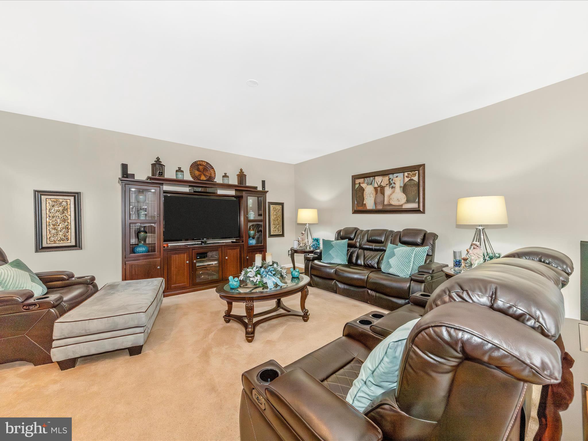 ARCHERS ROCK - Residential