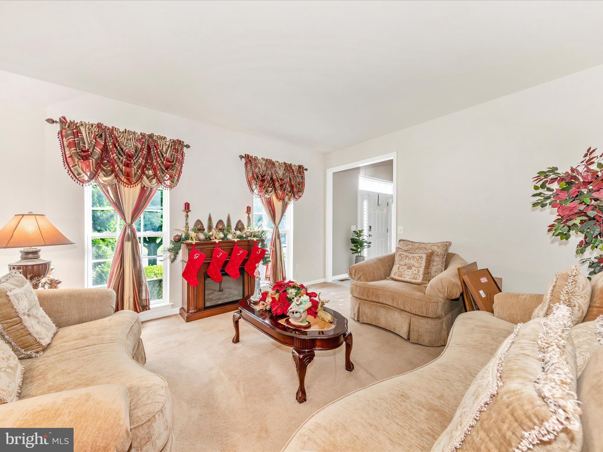 ARCHERS ROCK - Residential