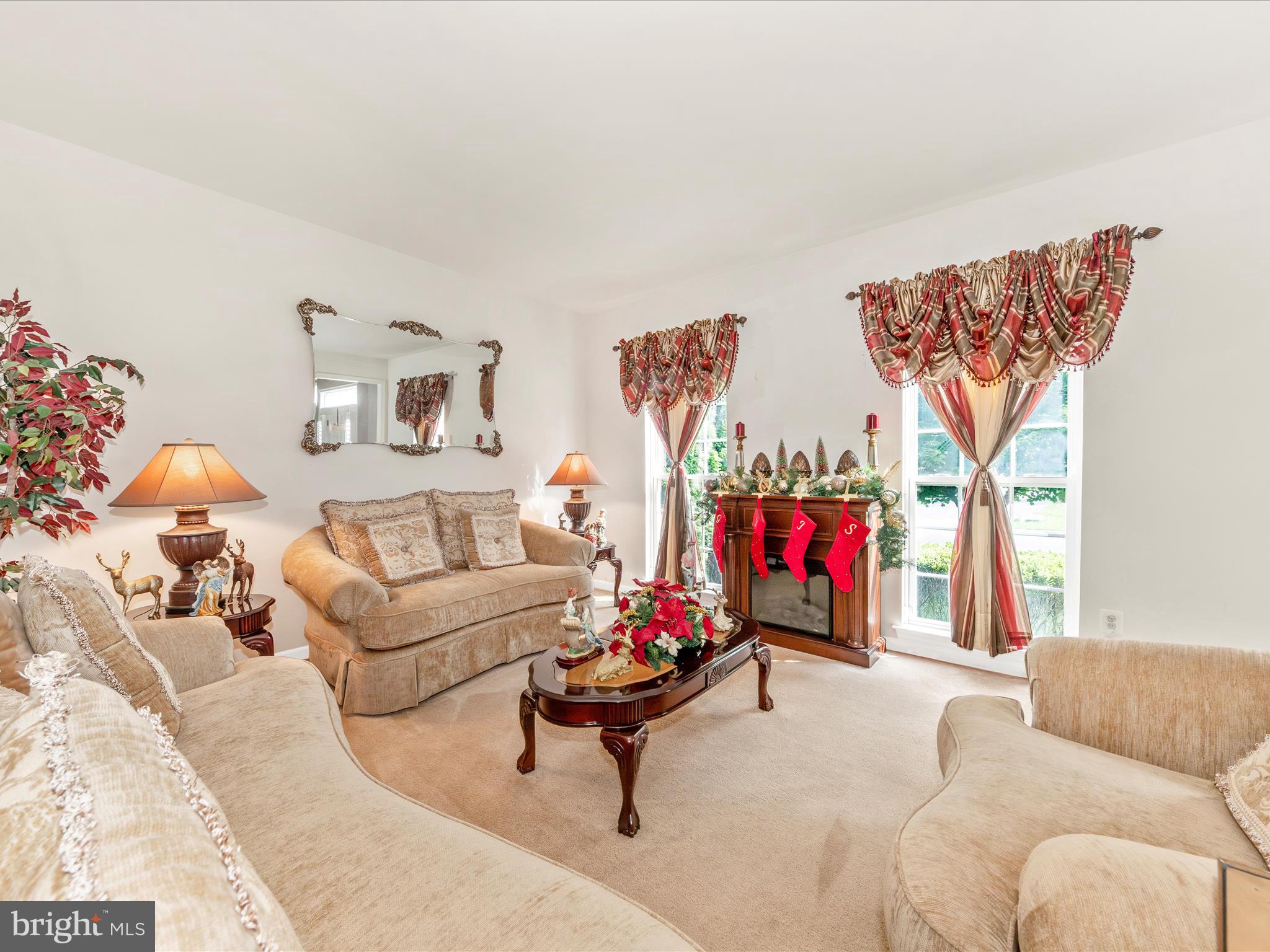 ARCHERS ROCK - Residential