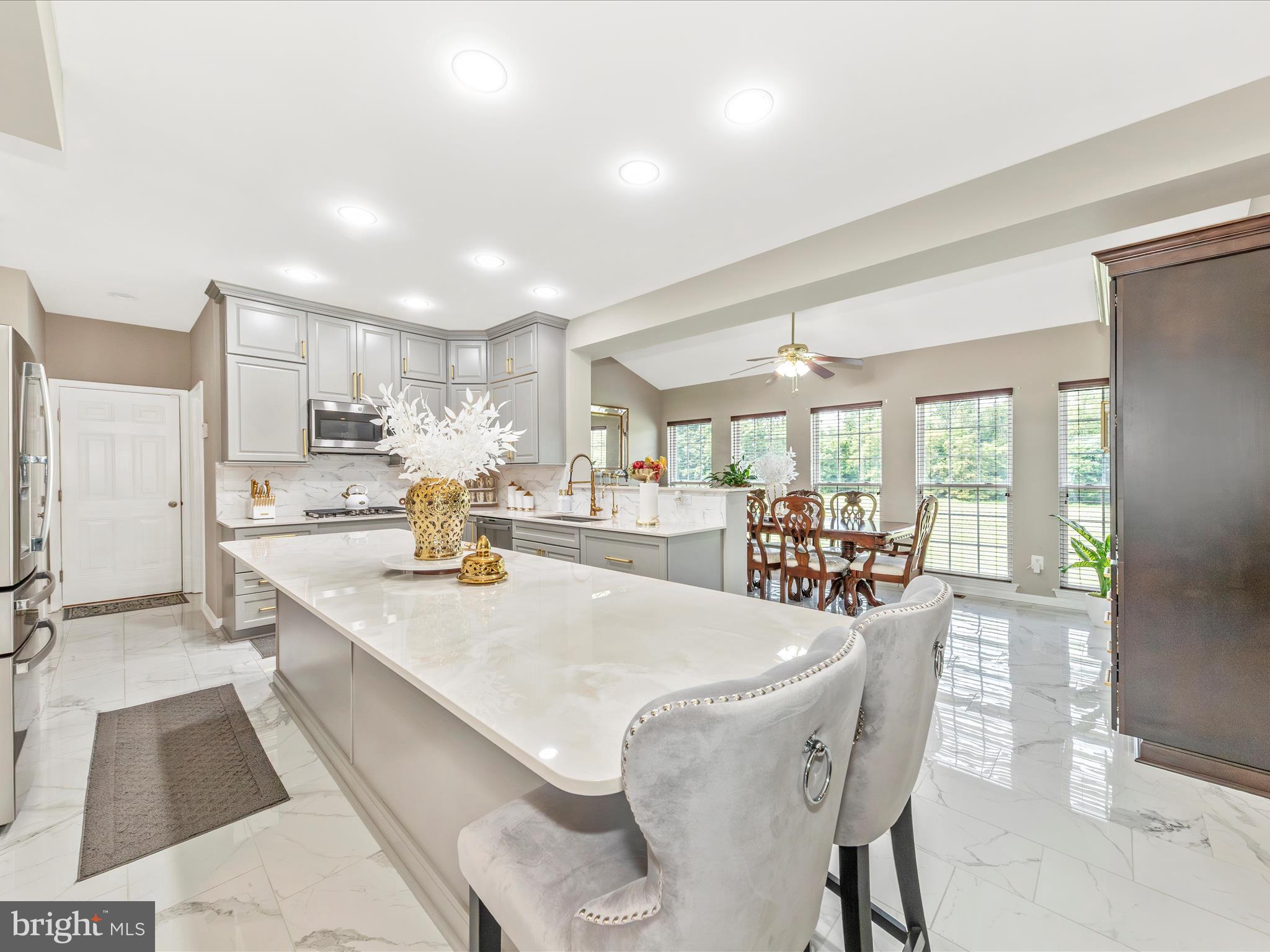 ARCHERS ROCK - Residential