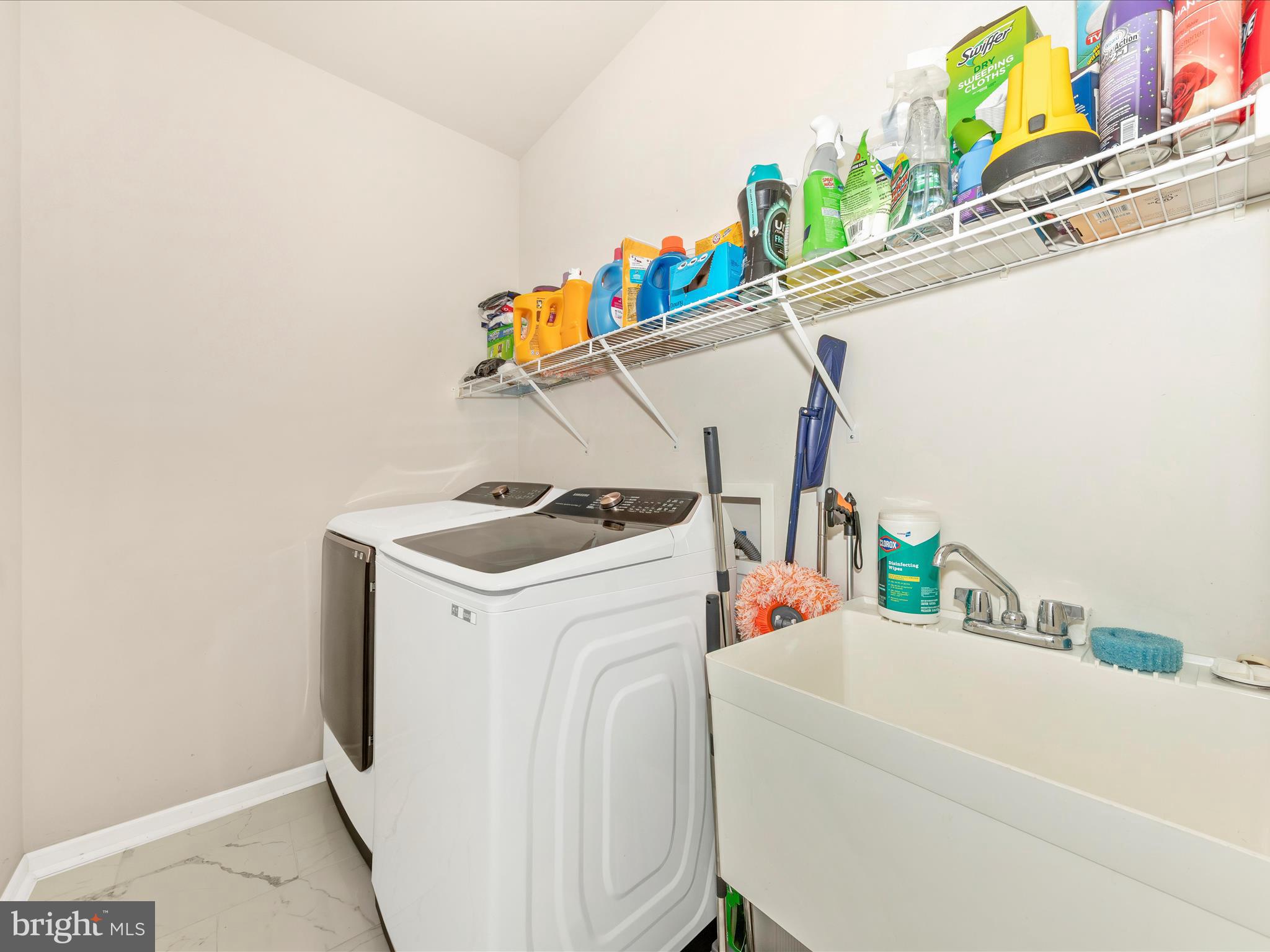 ARCHERS ROCK - Residential