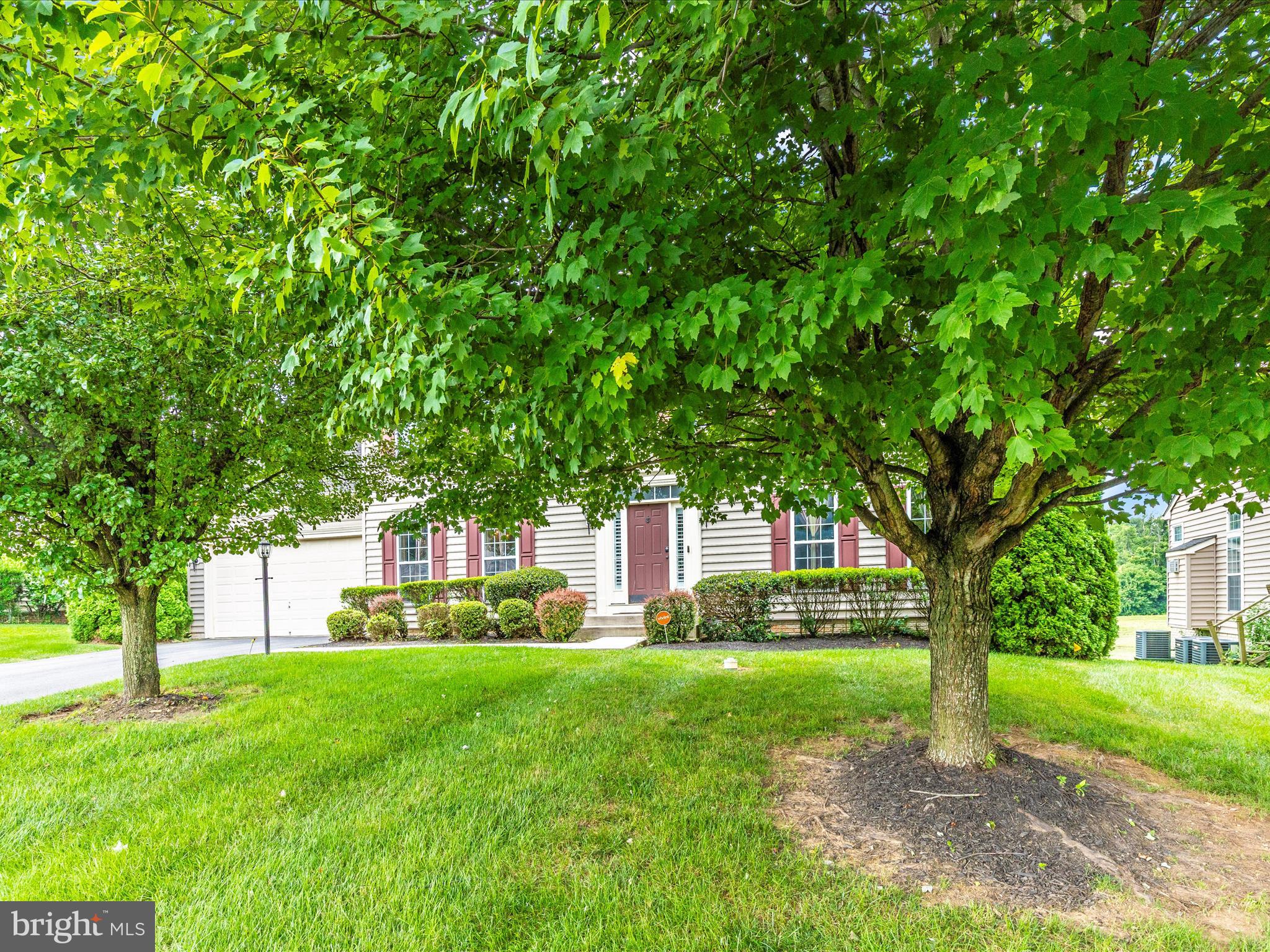 ARCHERS ROCK - Residential