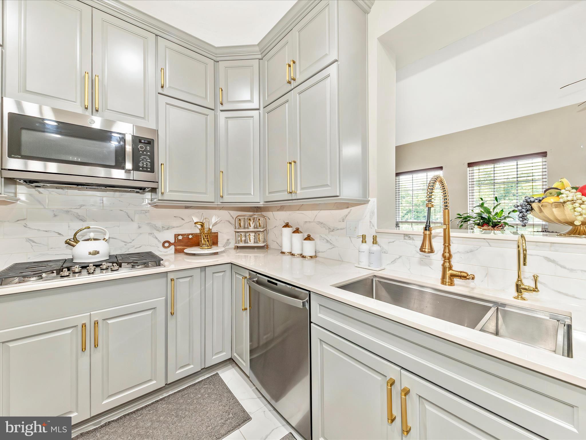 ARCHERS ROCK - Residential