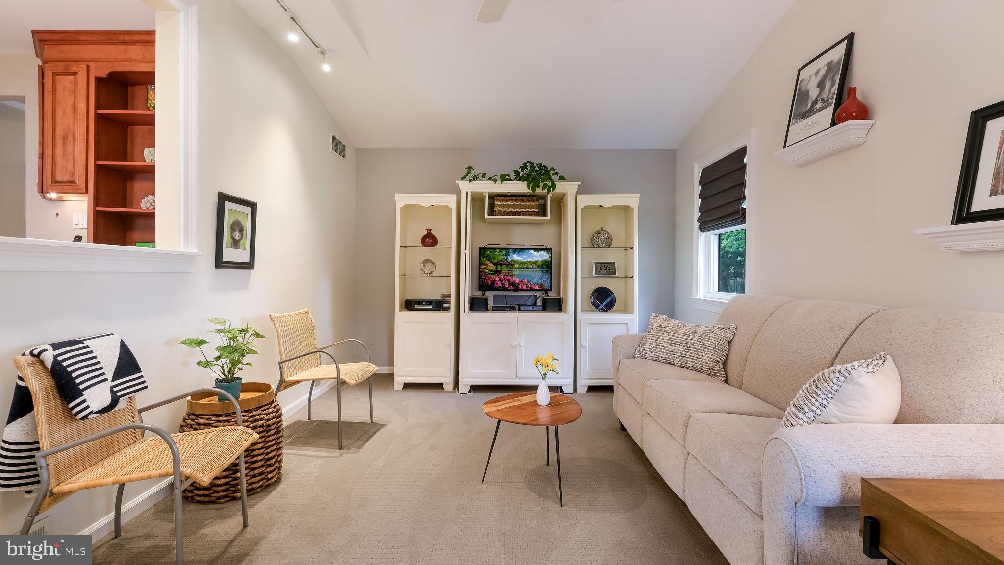 SILVER LAKE AT NEW - Residential