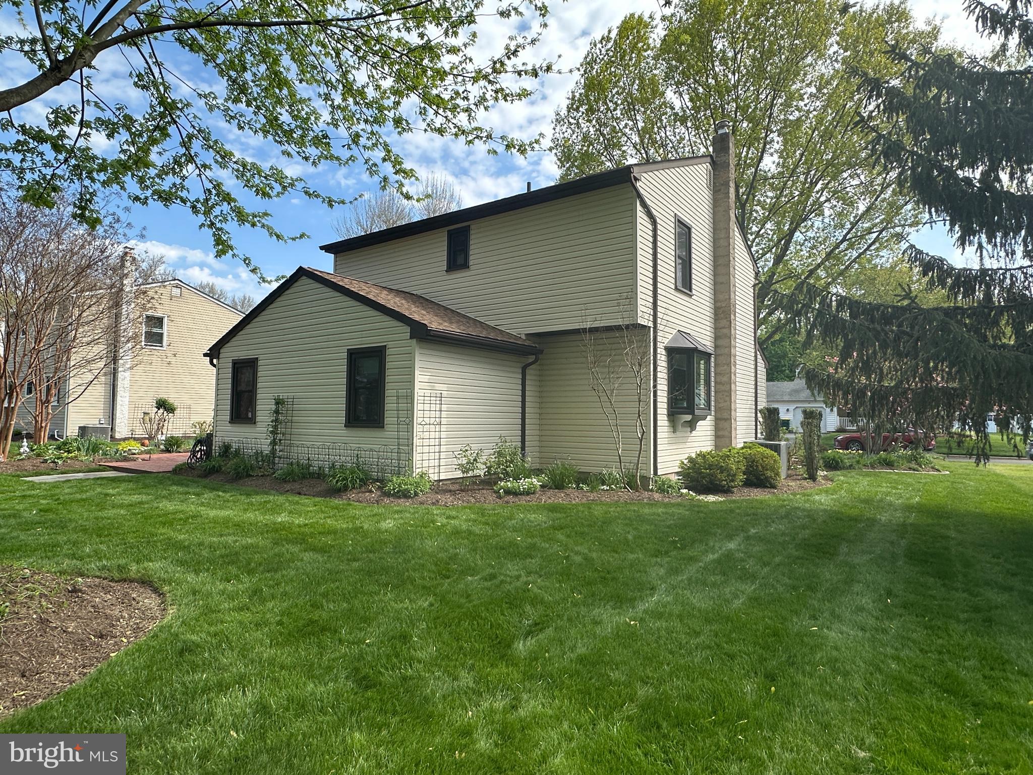 SILVER LAKE AT NEW - Residential