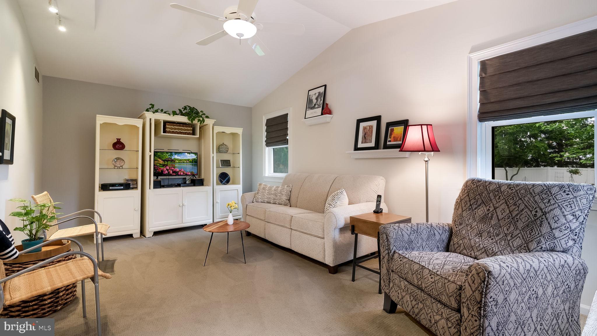 SILVER LAKE AT NEW - Residential