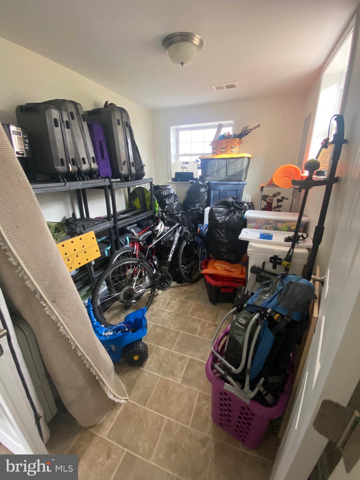 MOUNT VERNON HILLS - Residential Lease