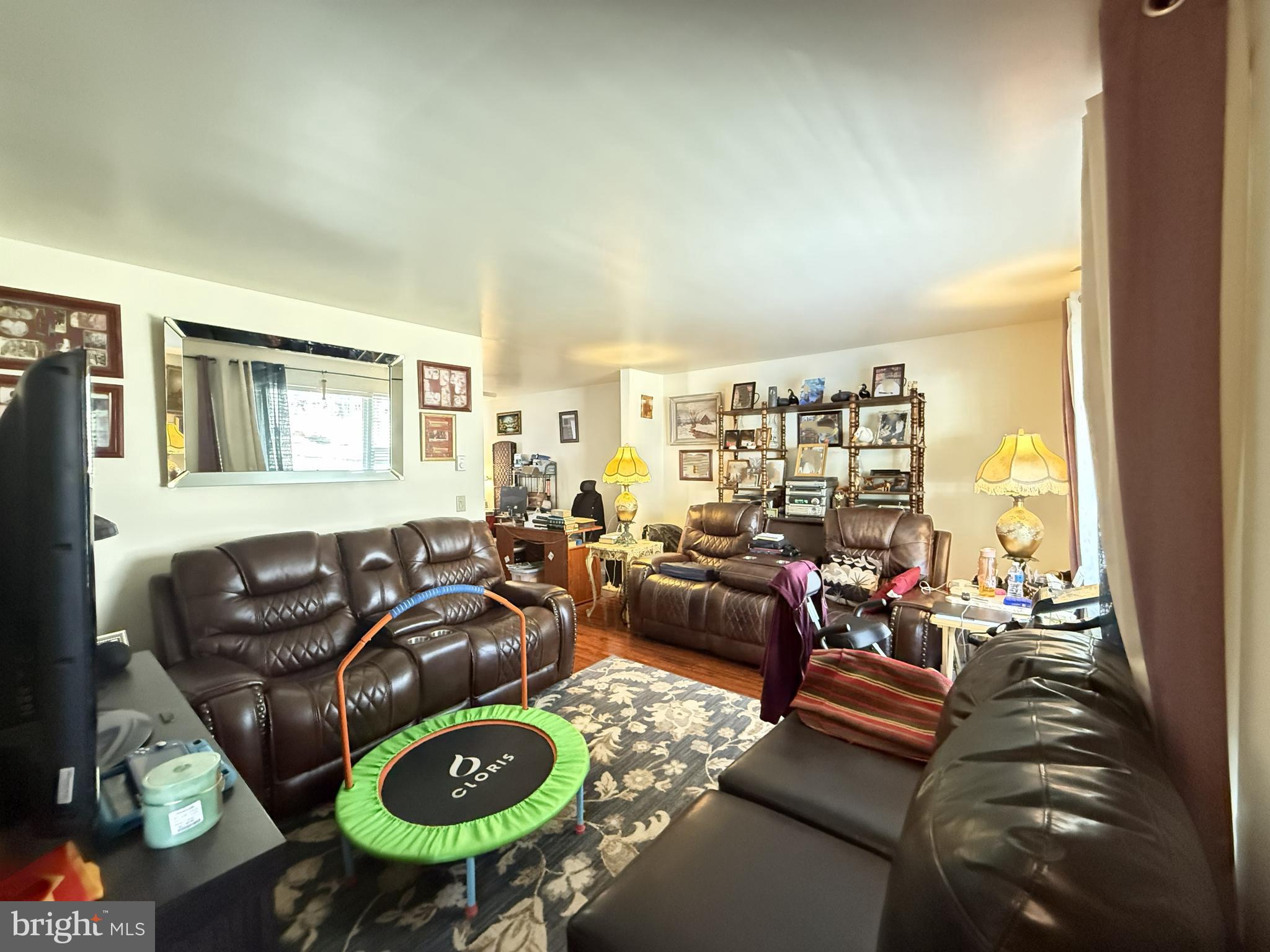 MOUNT POCAHONTAS - Residential