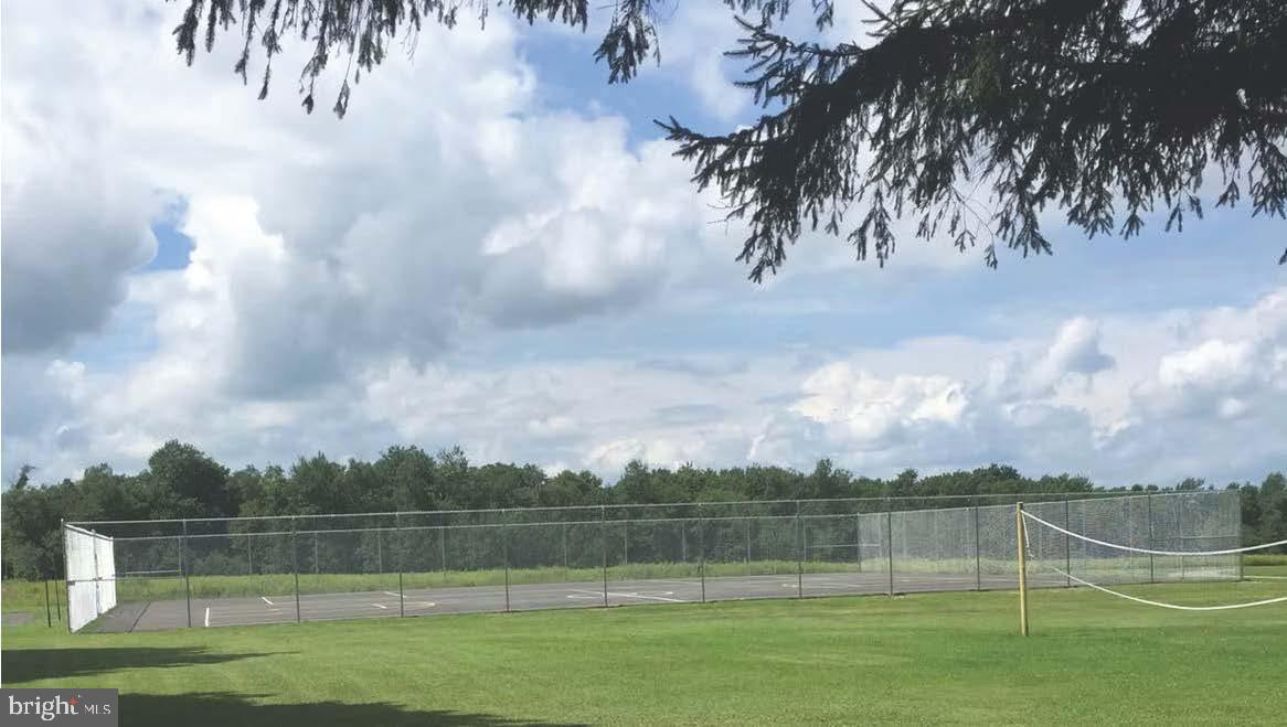 MOUNT POCAHONTAS - Residential