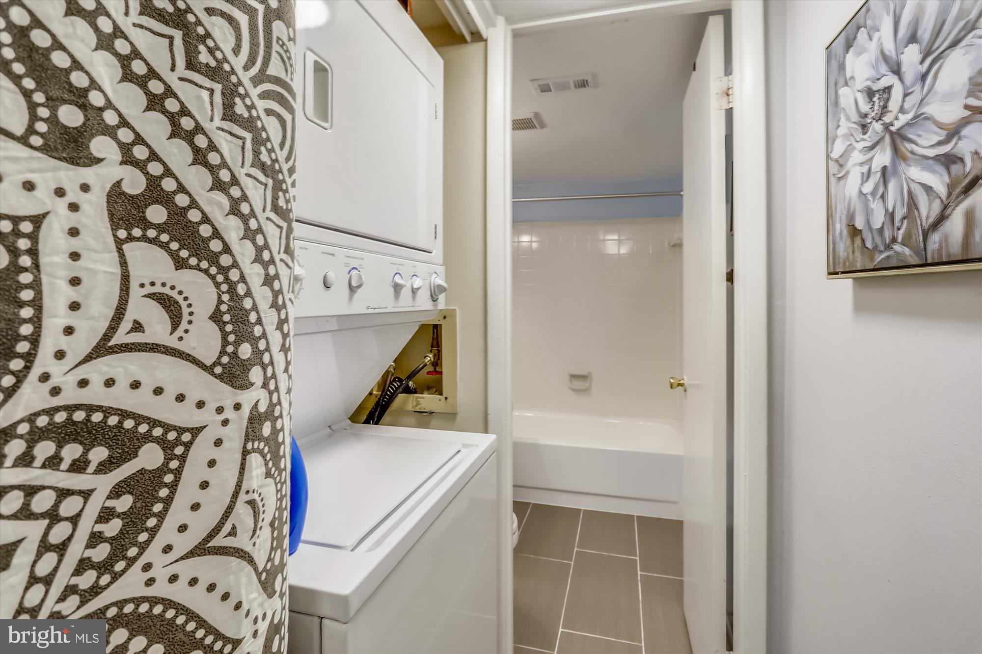 THE ARLINGTON - Residential