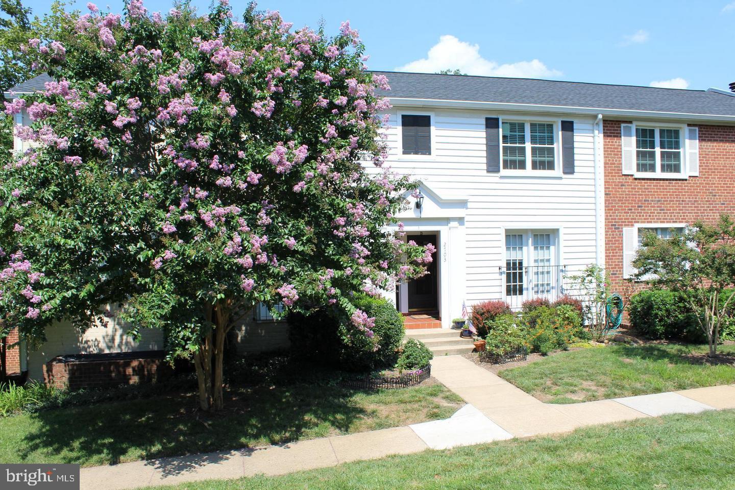 THE ARLINGTON - Residential