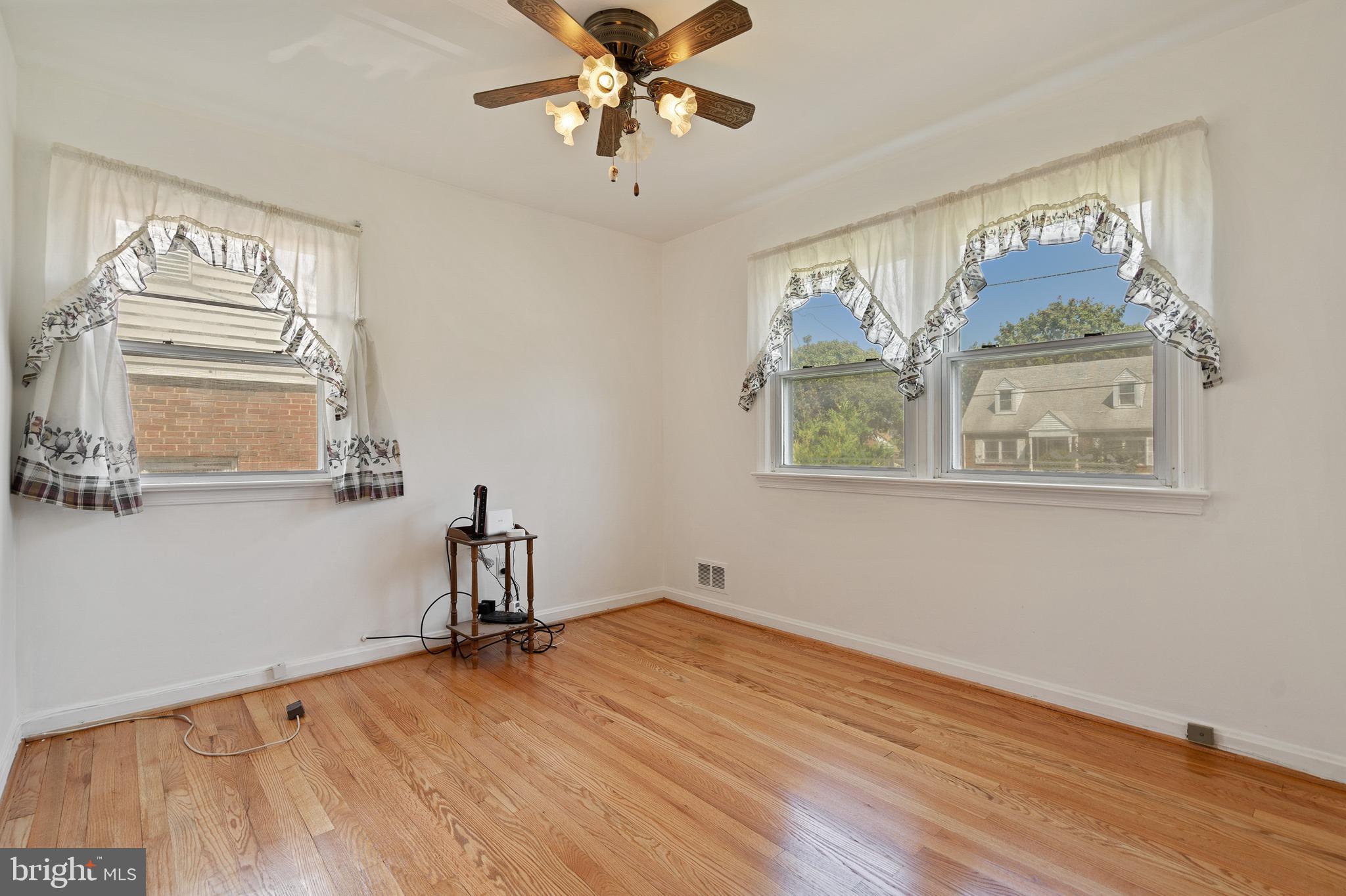 TEMPLETON MANOR - Residential