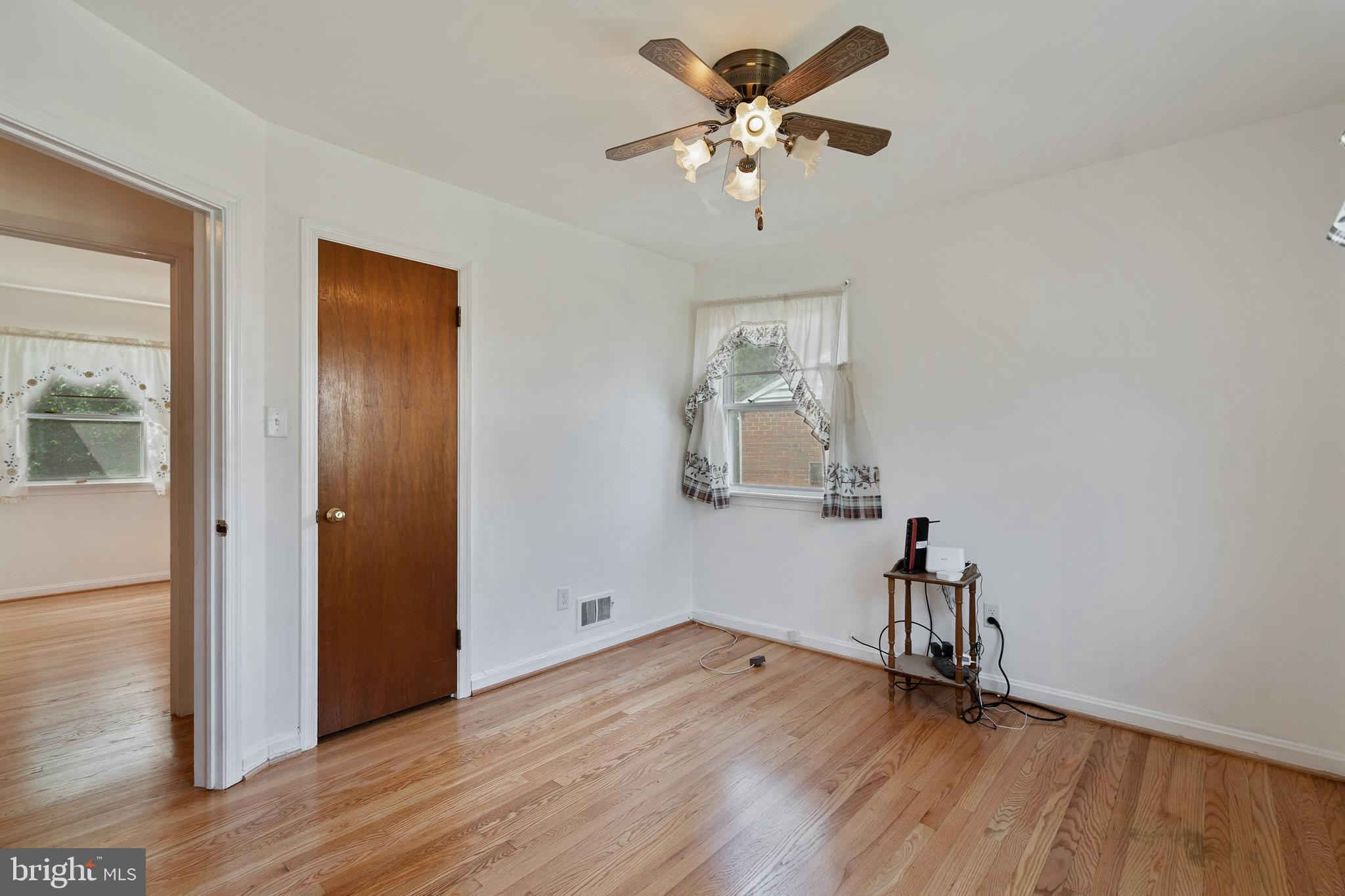 TEMPLETON MANOR - Residential