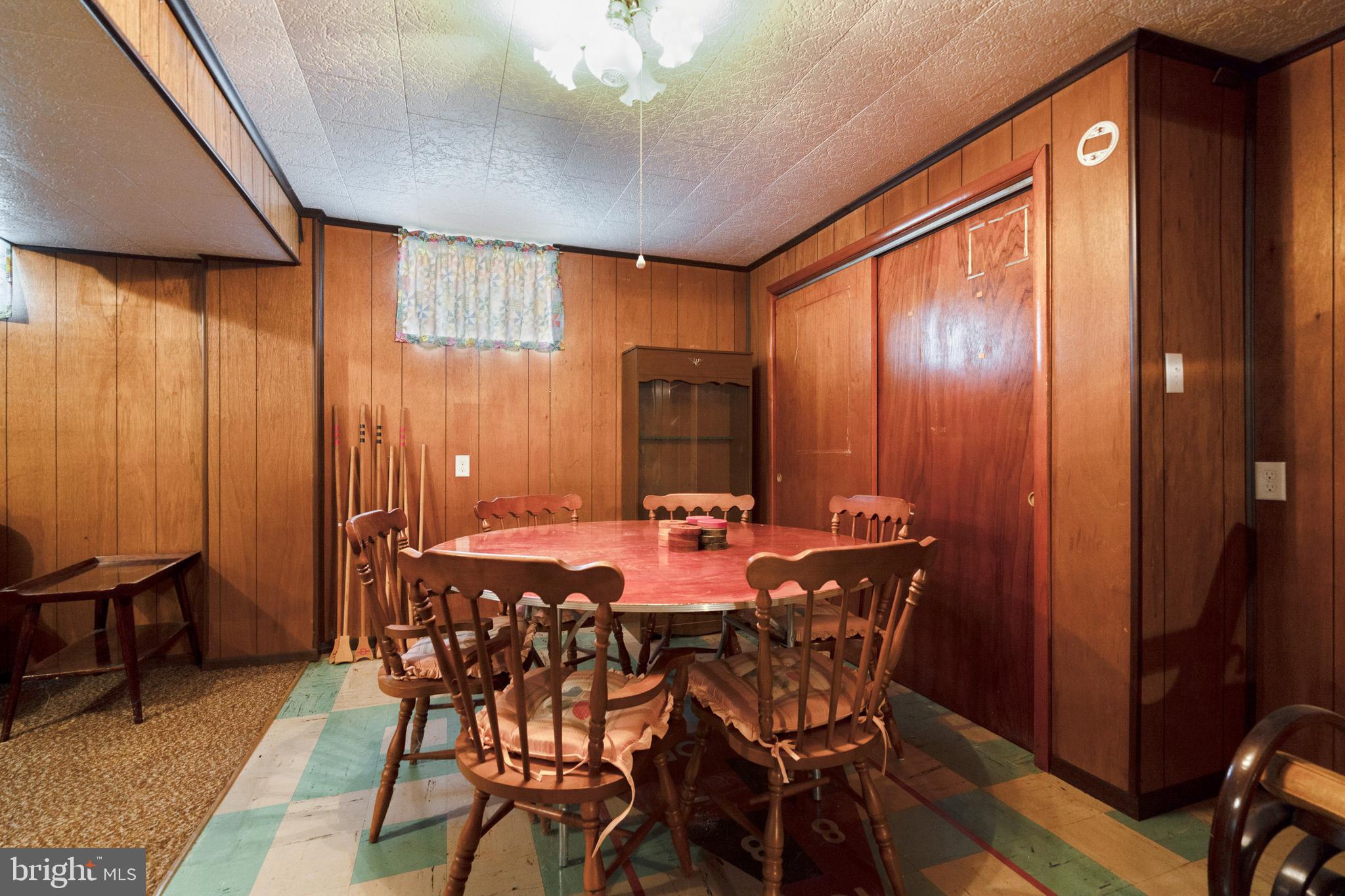 TEMPLETON MANOR - Residential