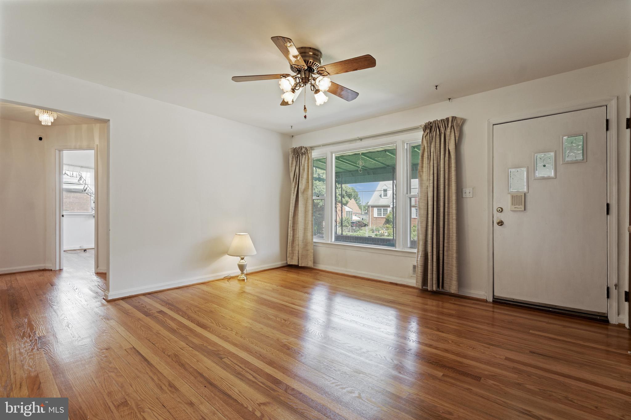 TEMPLETON MANOR - Residential