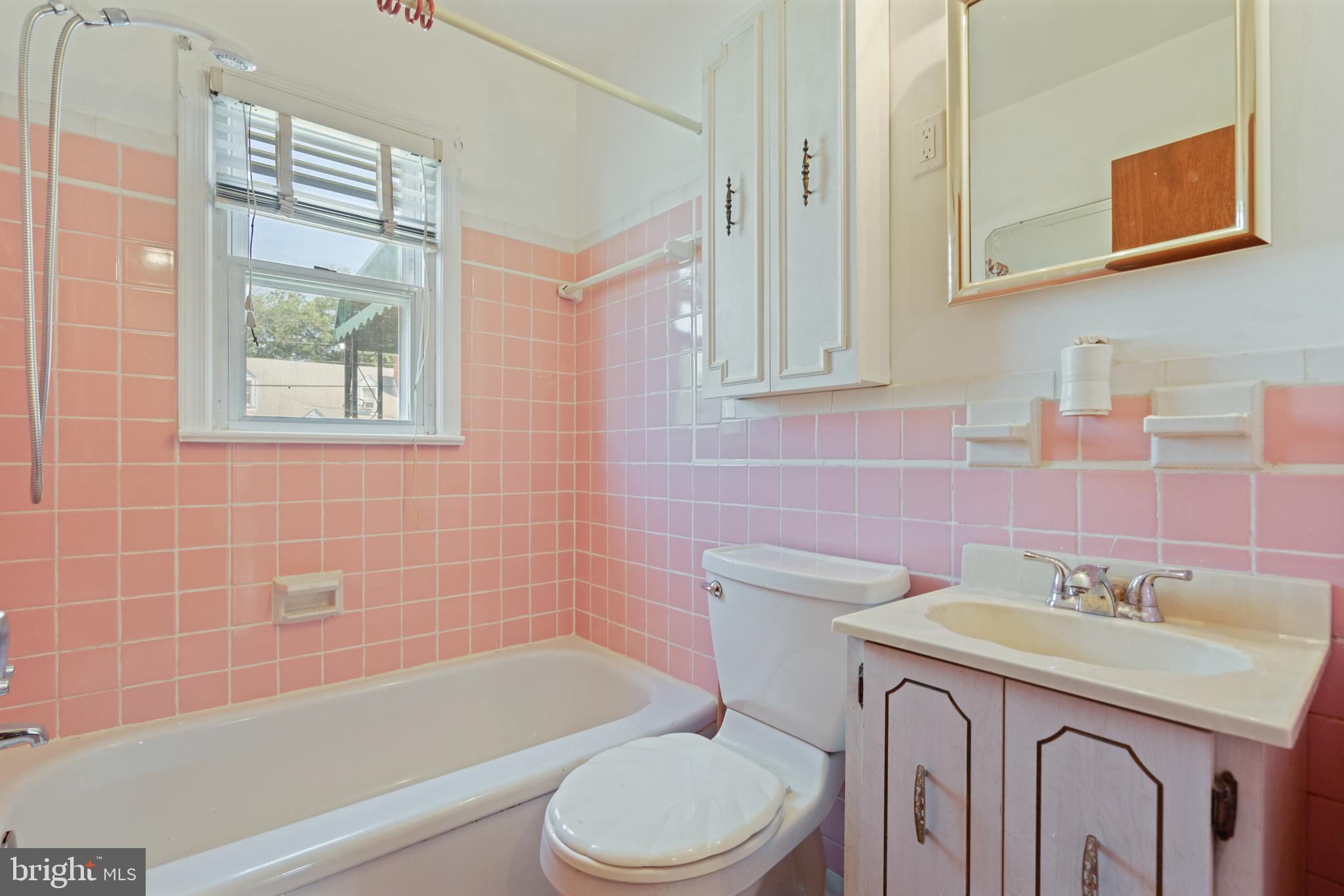 TEMPLETON MANOR - Residential