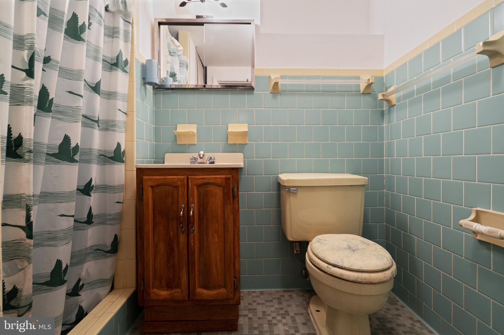 TEMPLETON MANOR - Residential