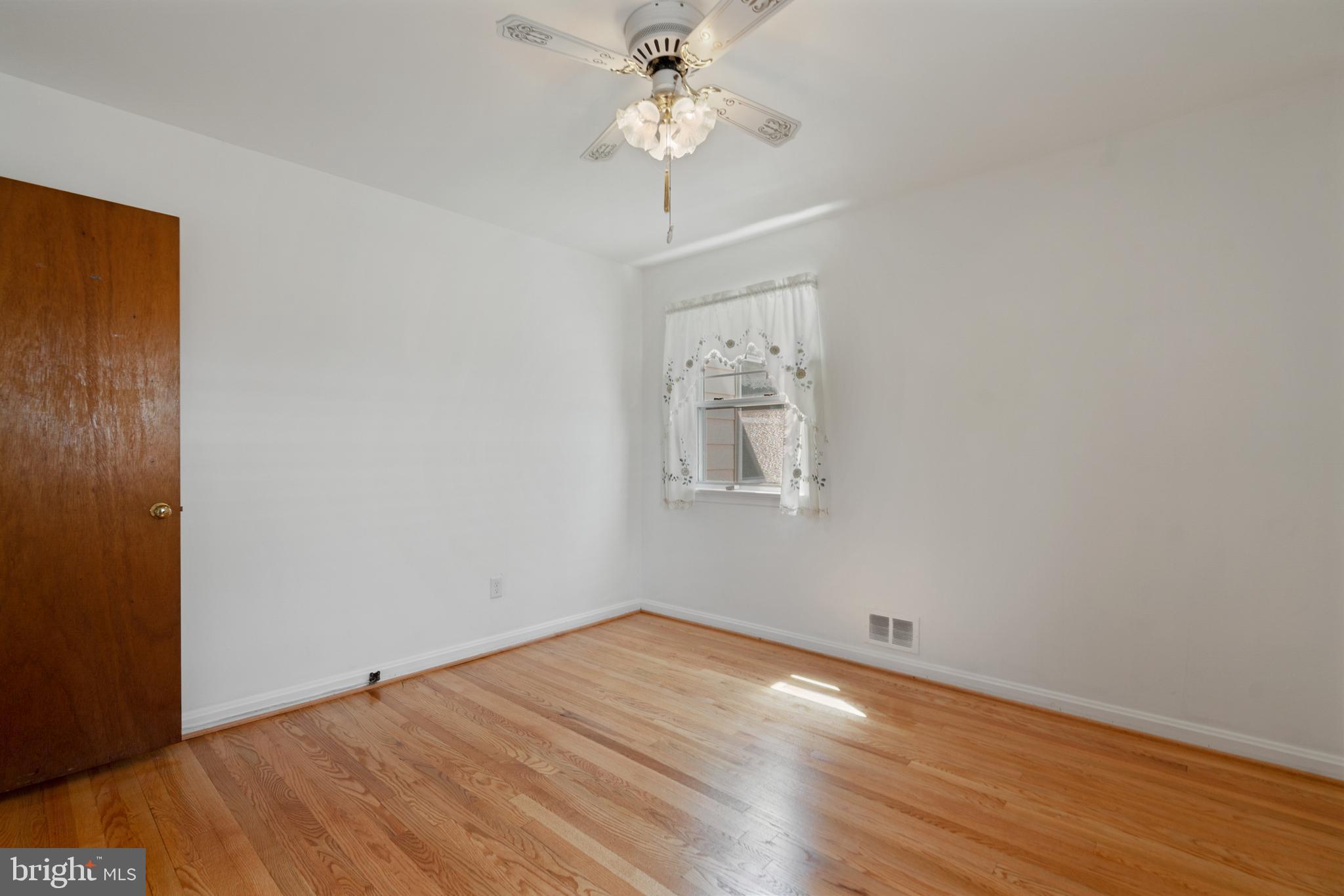 TEMPLETON MANOR - Residential