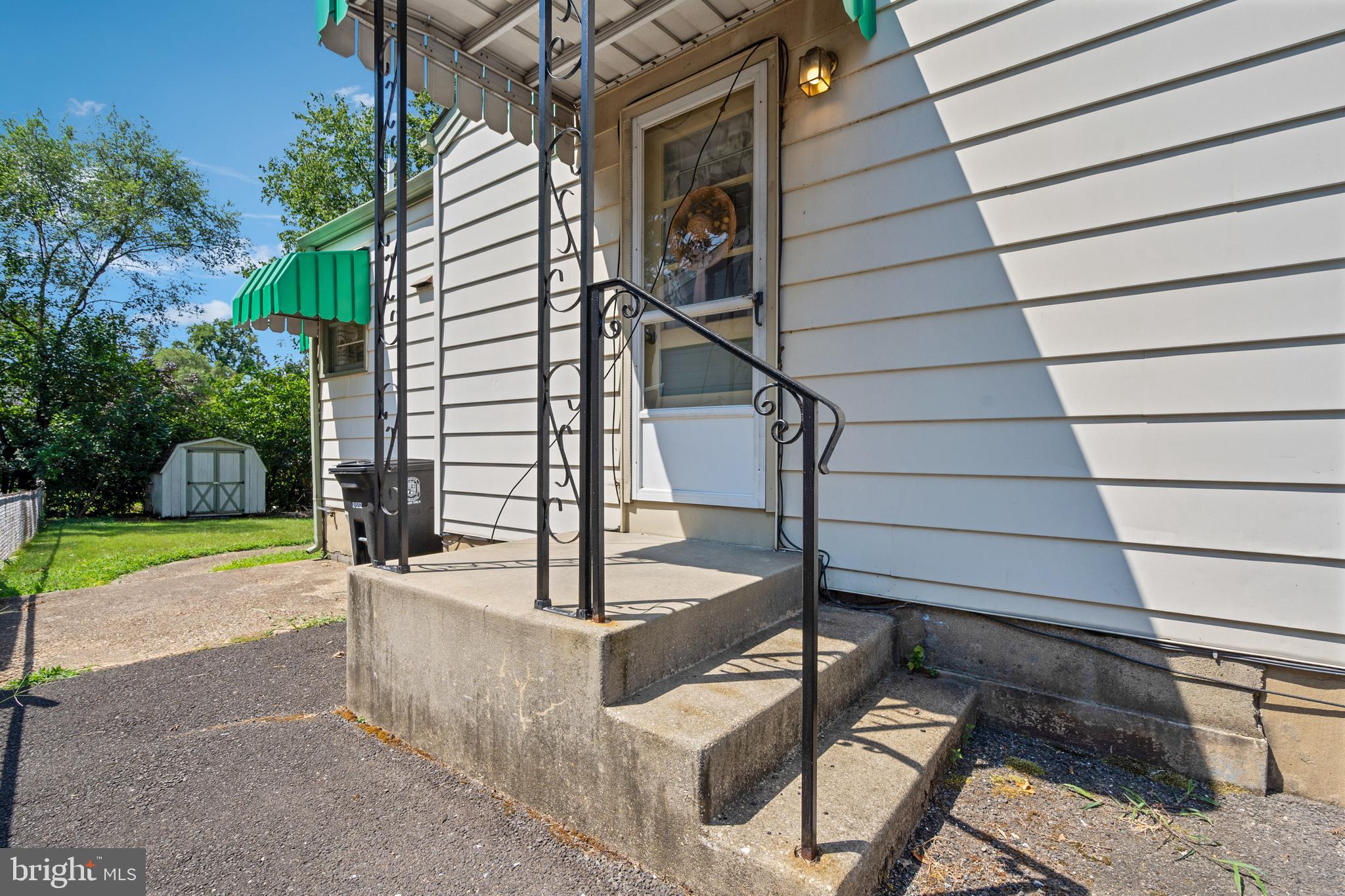 TEMPLETON MANOR - Residential