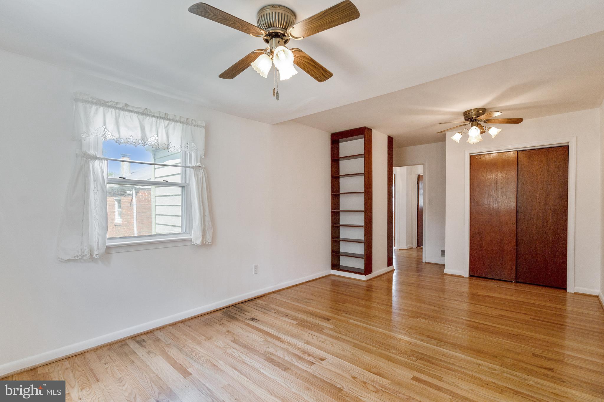 TEMPLETON MANOR - Residential