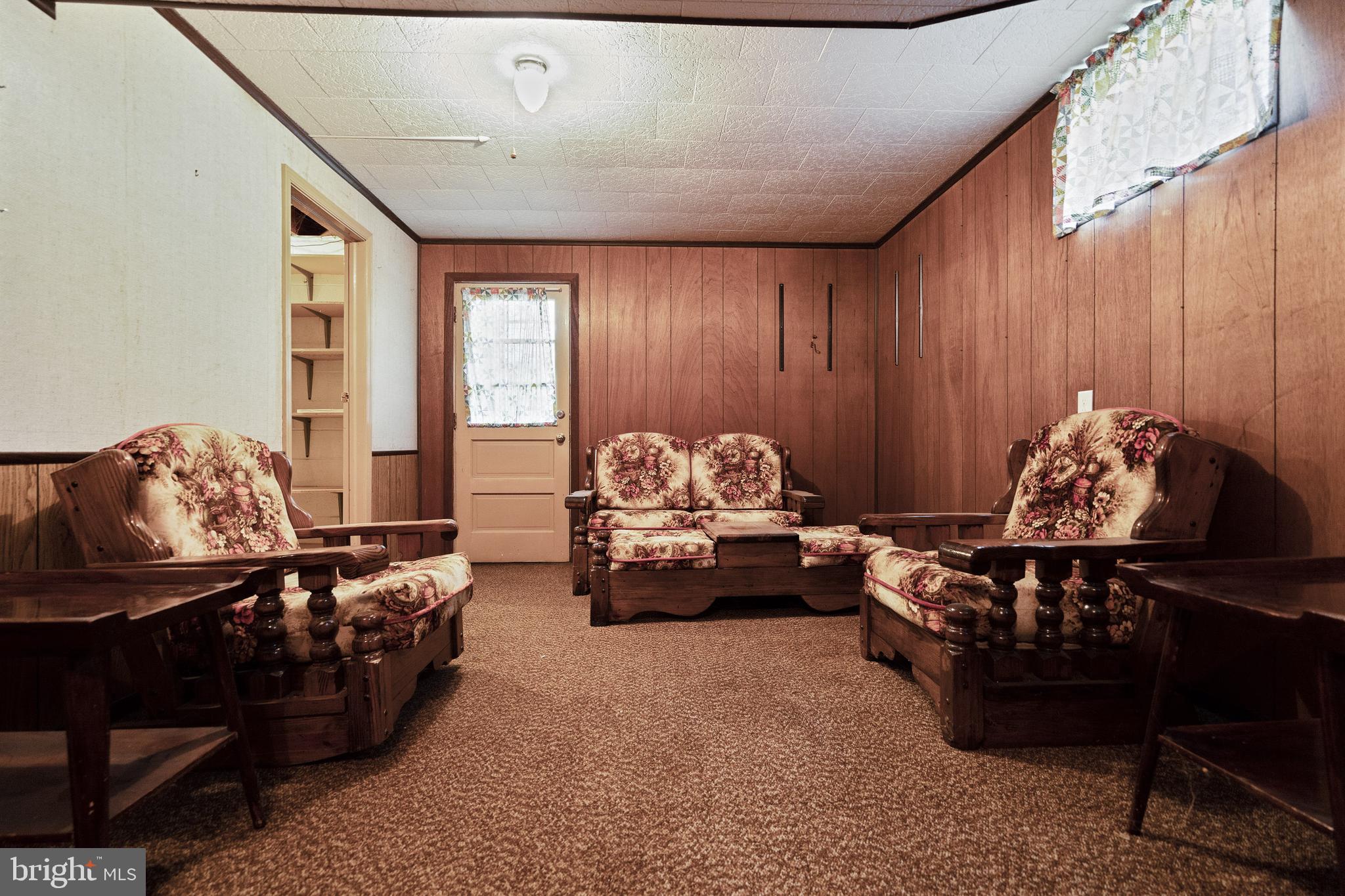 TEMPLETON MANOR - Residential