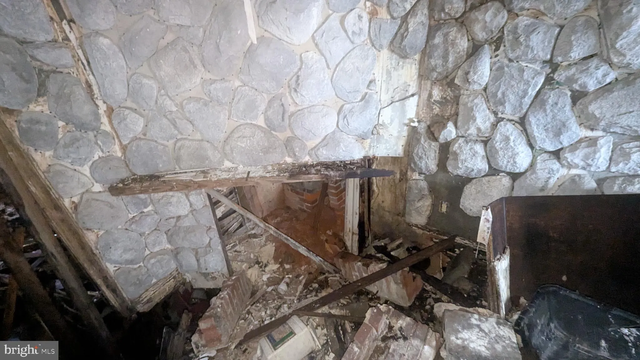 Philadelphia, Pennsylvania 19132, United States, 5 Bedrooms Bedrooms, ,2 BathroomsBathrooms,Residential,Active,241442