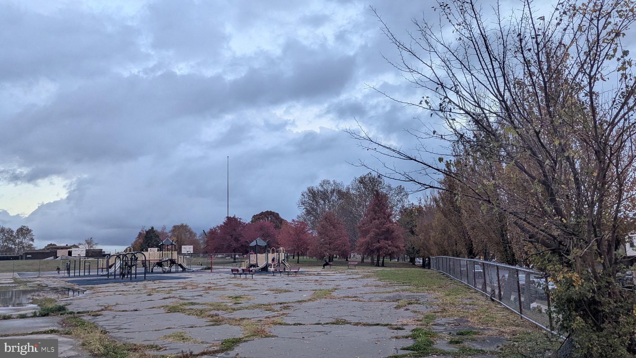 PHILADELPHIA (NORTH) - Residential