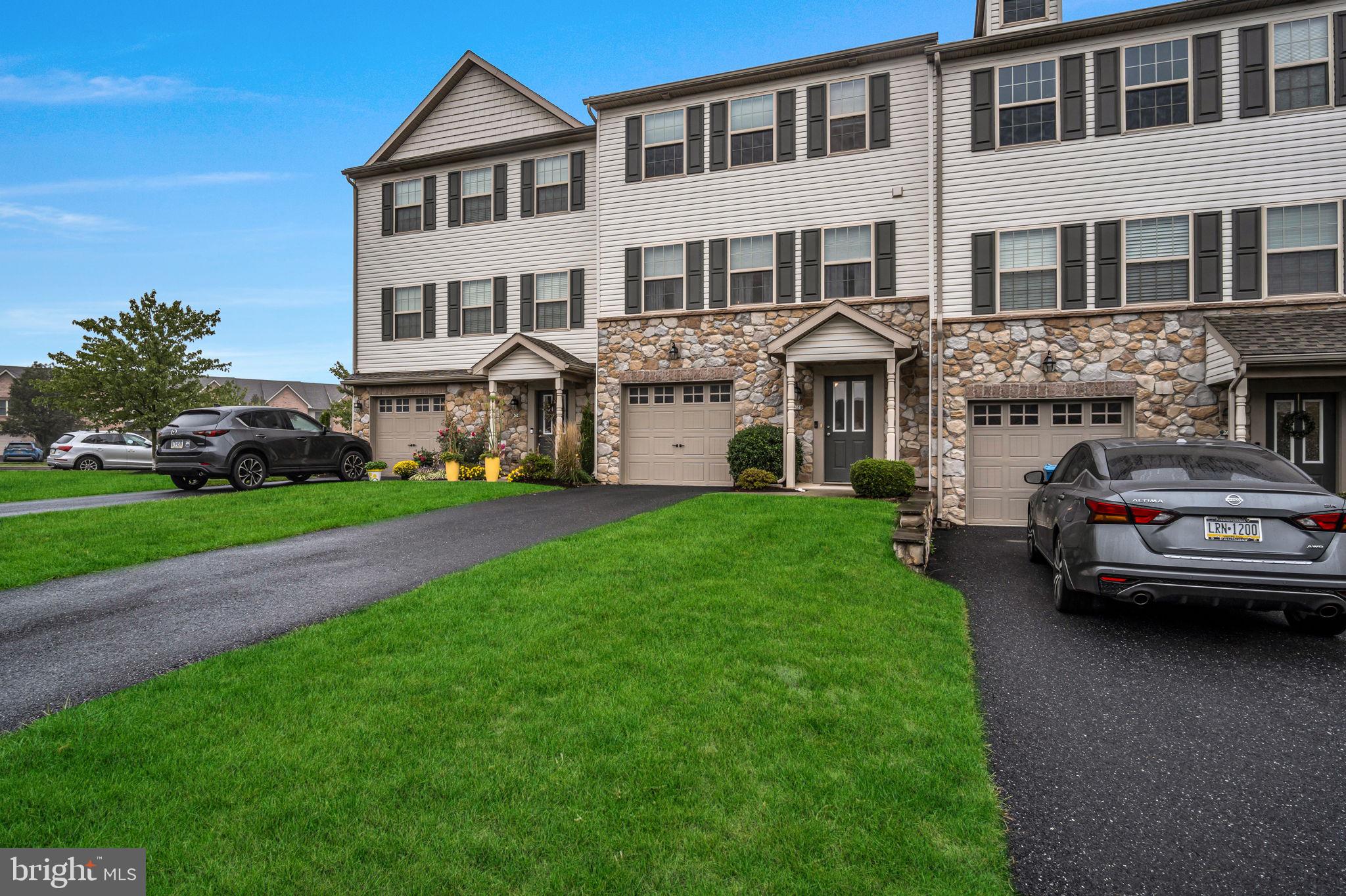 MELBOURNE PLACE - Residential