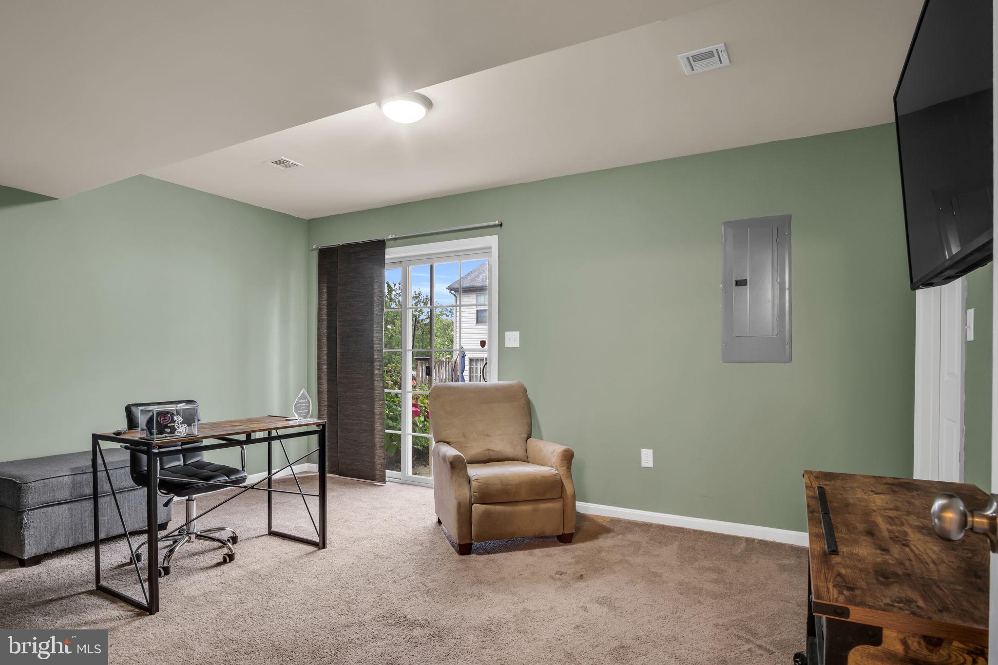 MELBOURNE PLACE - Residential