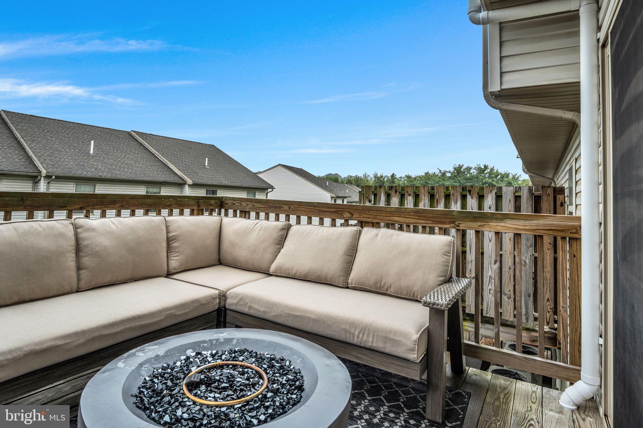 MELBOURNE PLACE - Residential