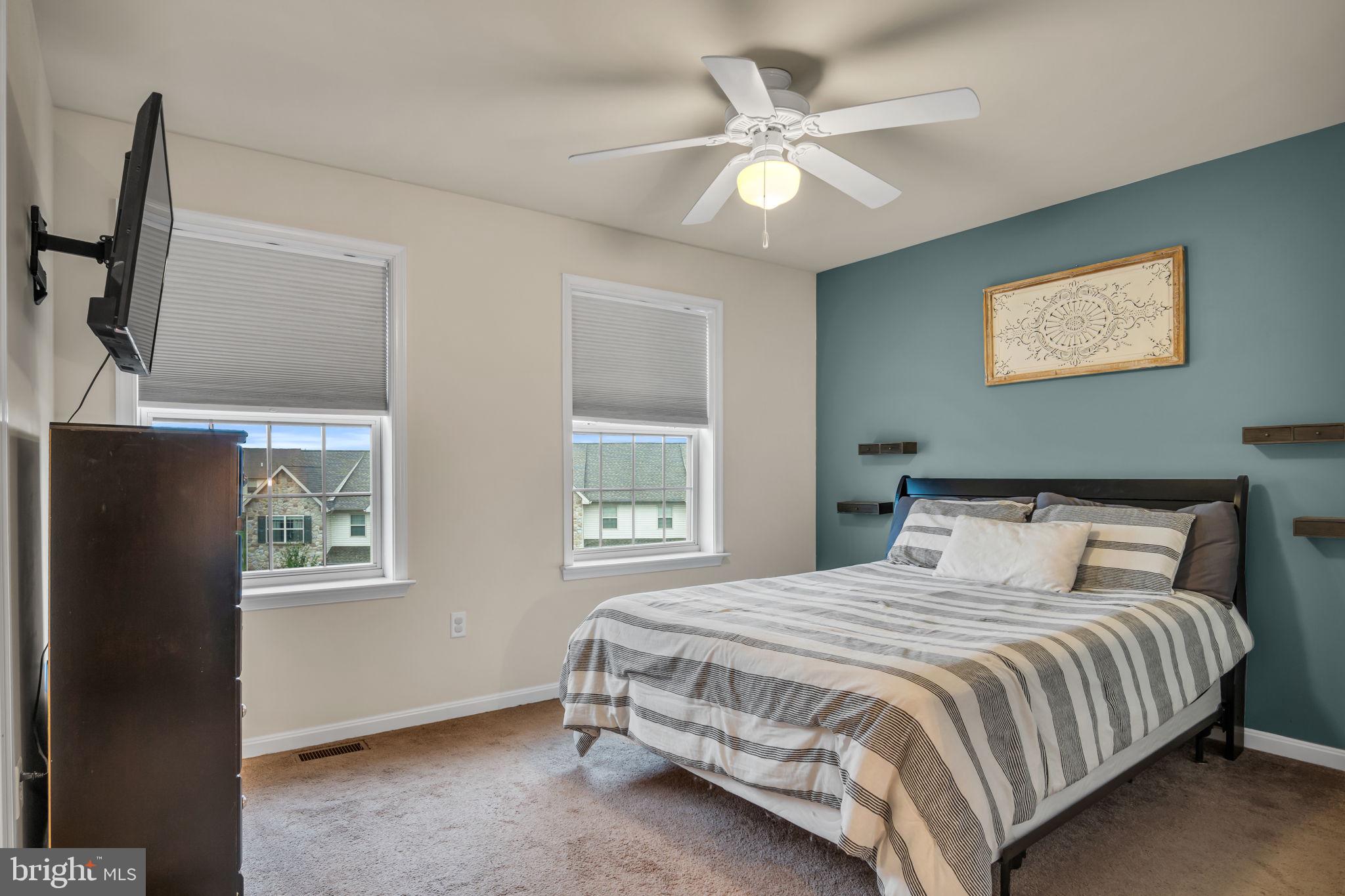 MELBOURNE PLACE - Residential