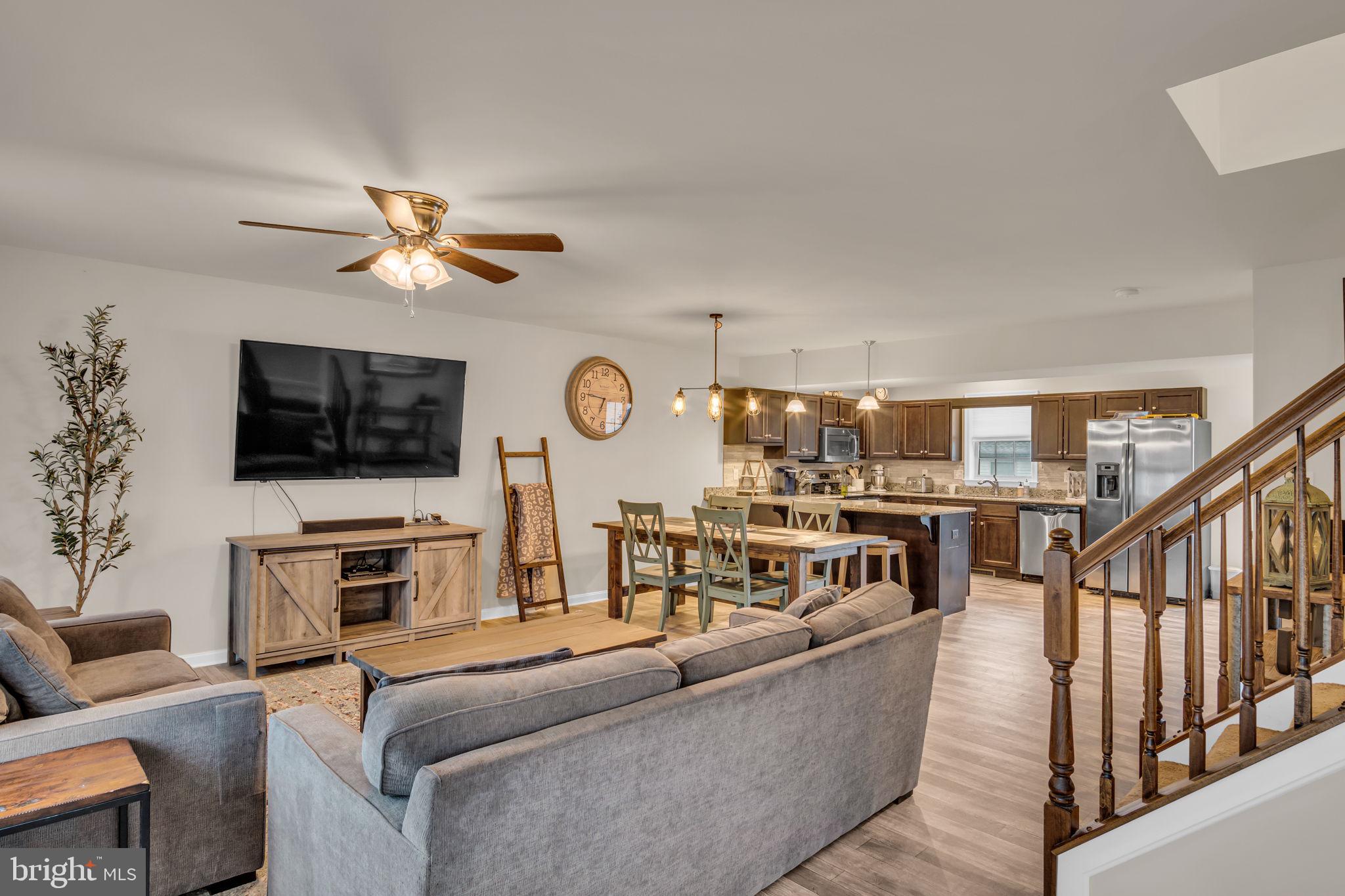 MELBOURNE PLACE - Residential