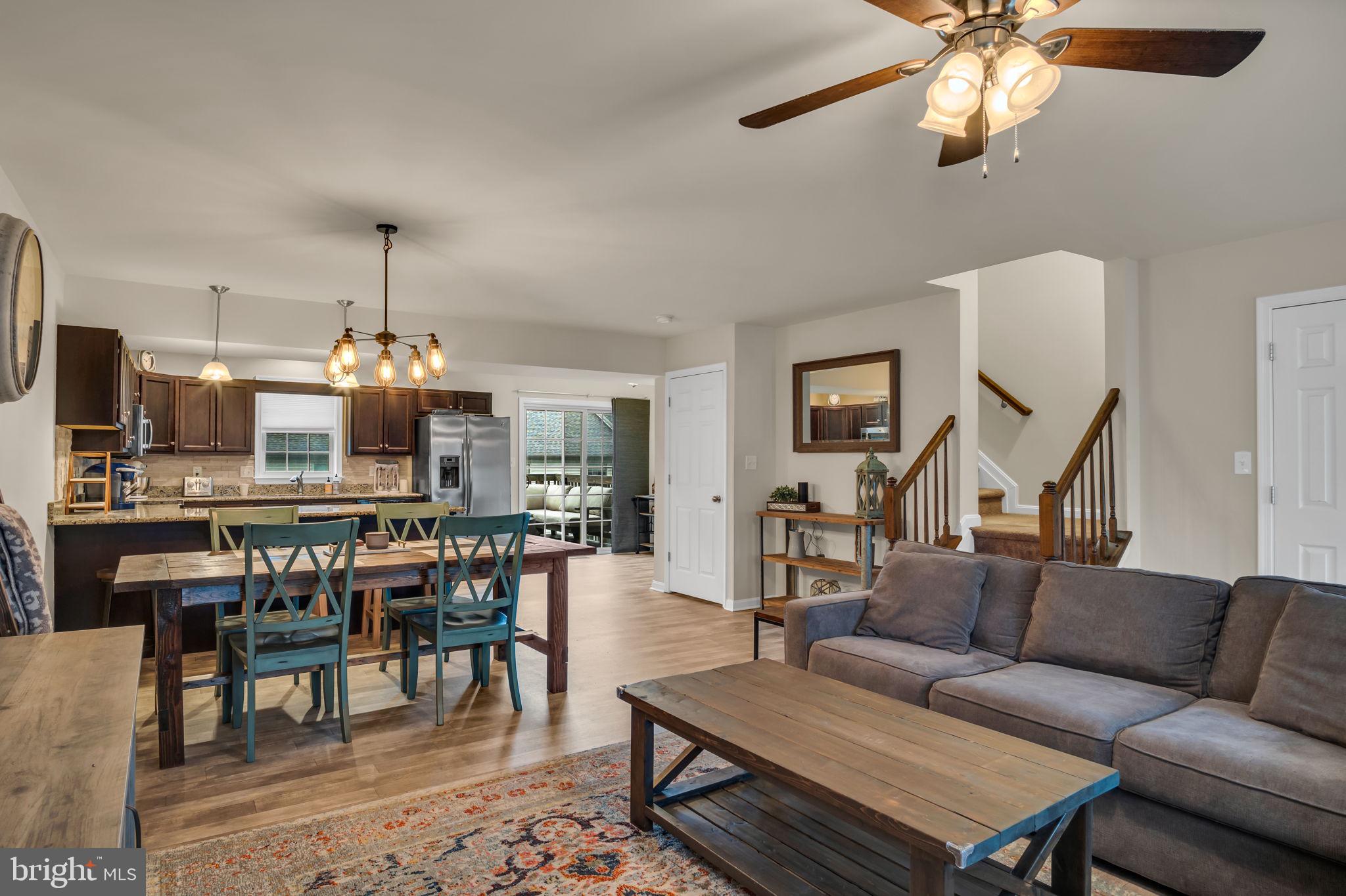 MELBOURNE PLACE - Residential