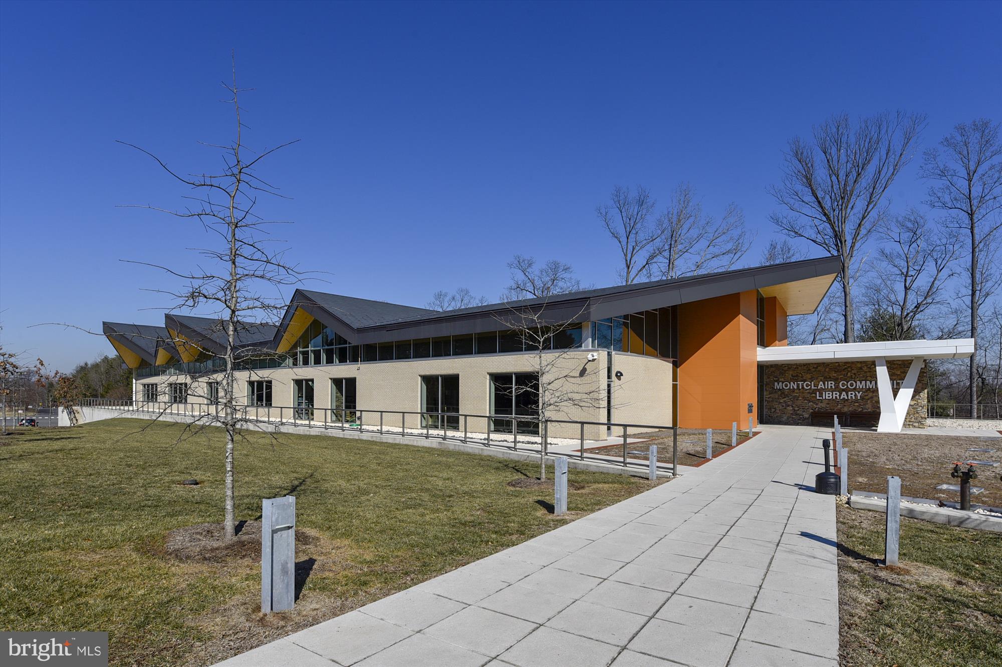 SOUTHLAKE AT MONTCLAIR - Residential