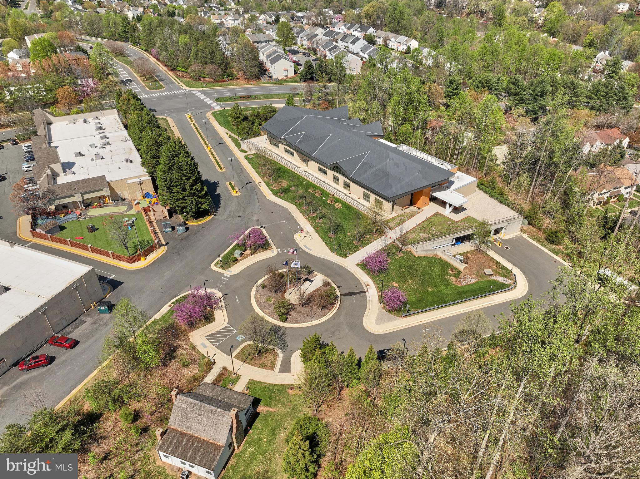 SOUTHLAKE AT MONTCLAIR - Residential