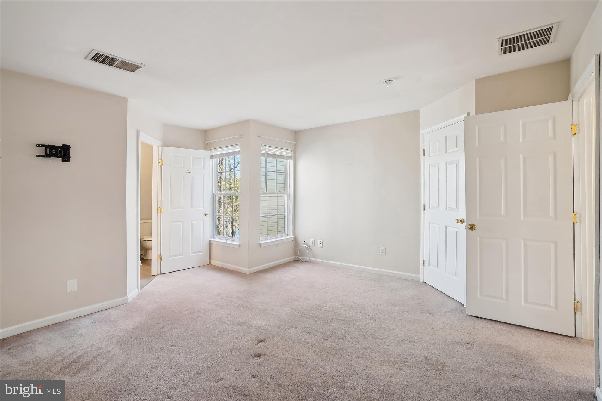 SOUTHLAKE AT MONTCLAIR - Residential