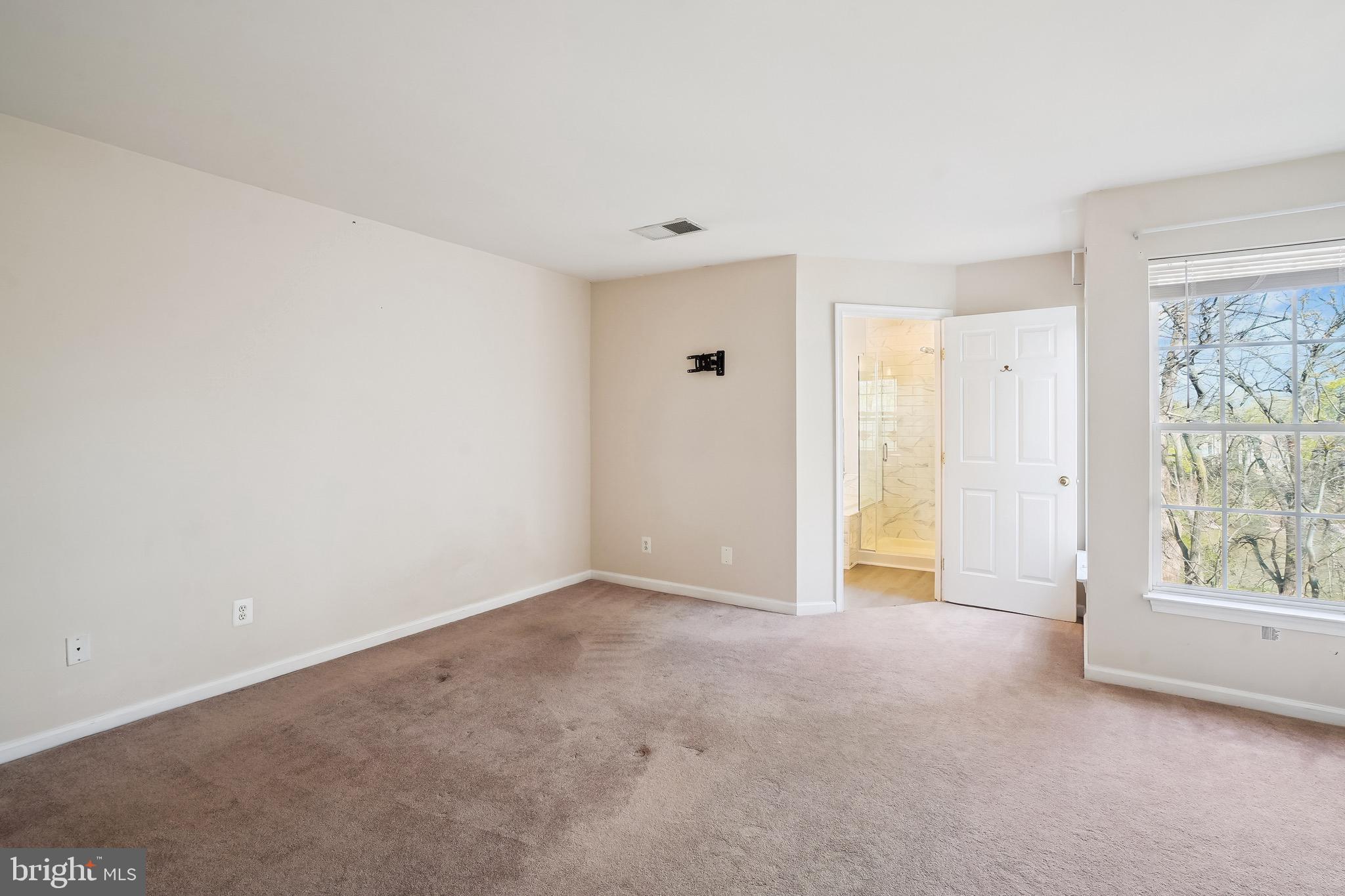 SOUTHLAKE AT MONTCLAIR - Residential