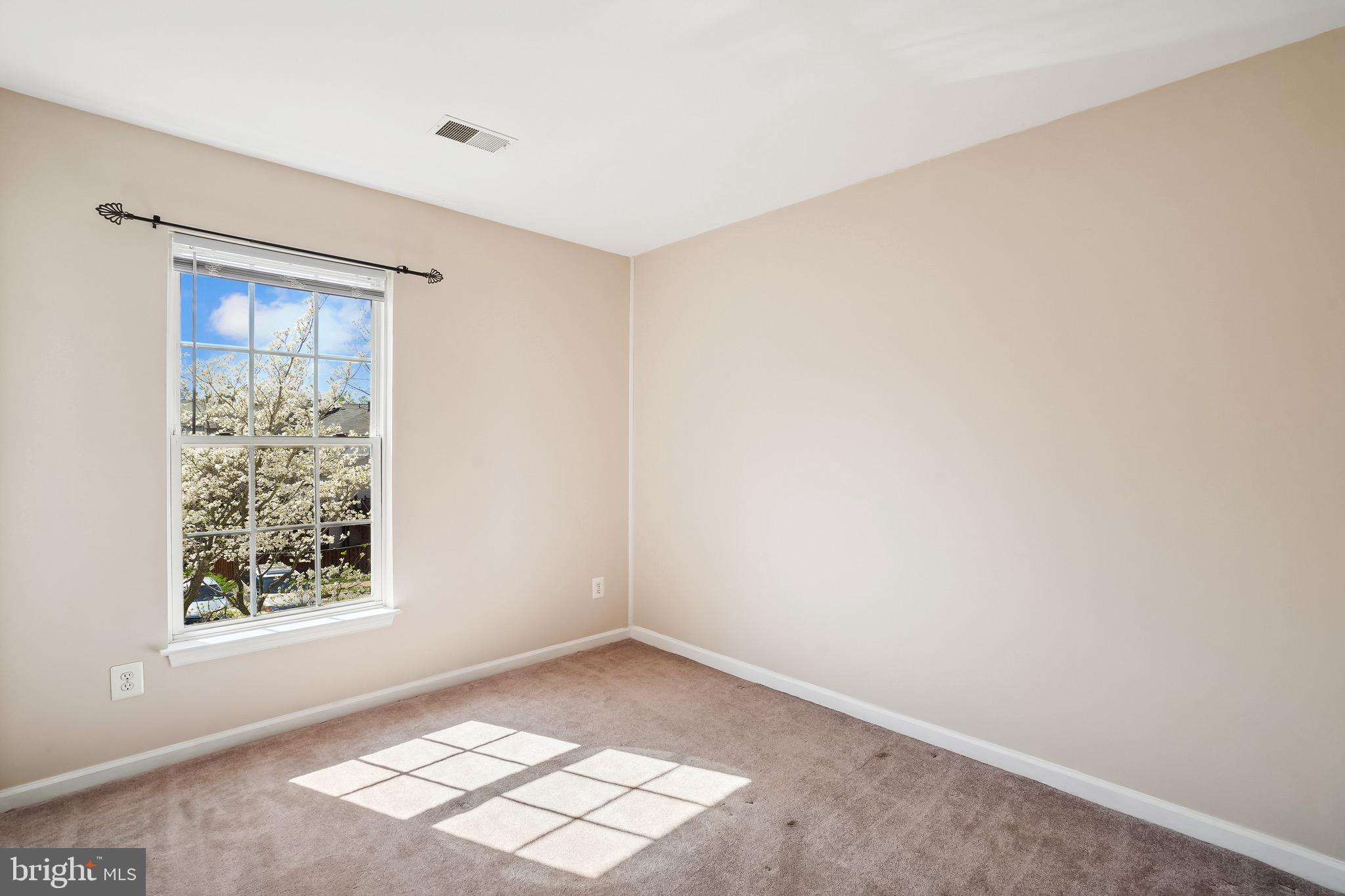 SOUTHLAKE AT MONTCLAIR - Residential