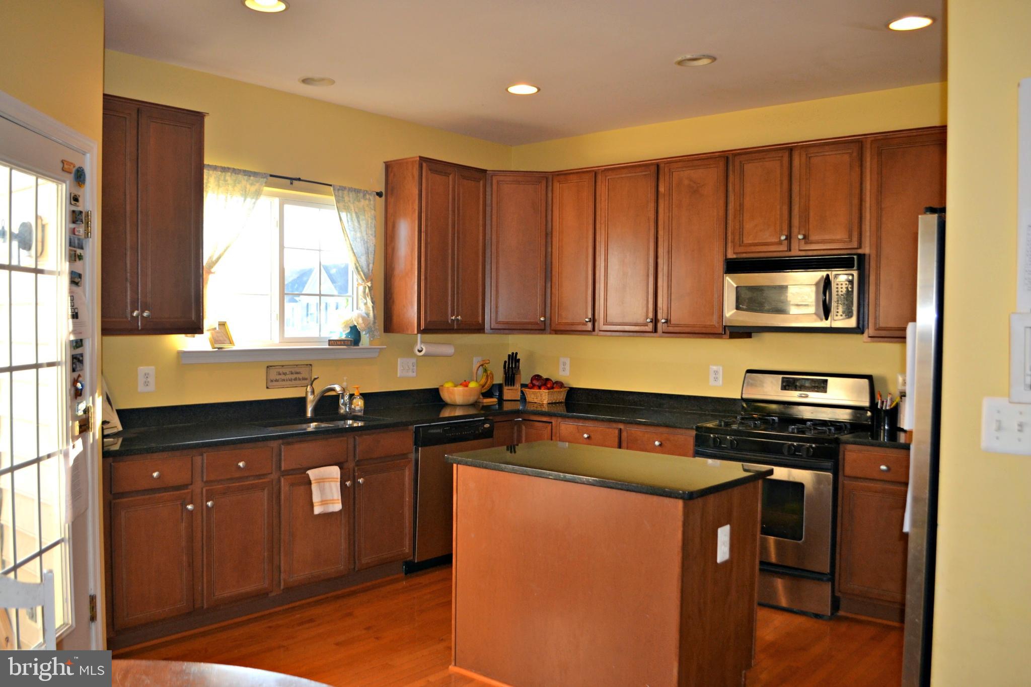 POTOMAC STATION - Residential Lease