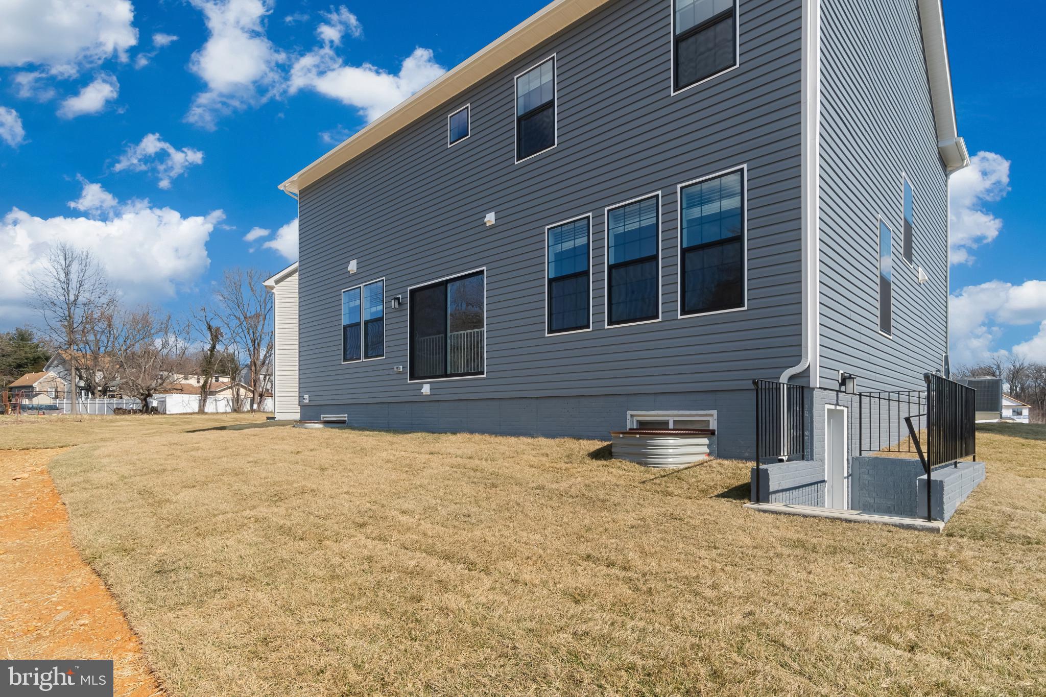 BEECHWOOD MANOR - Residential