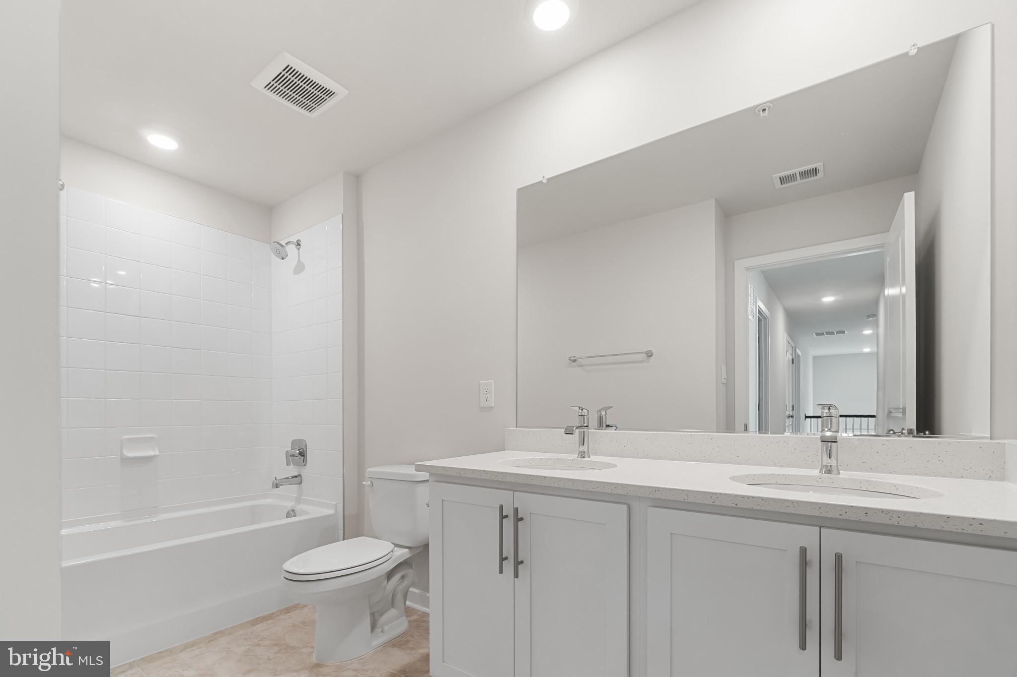 BEECHWOOD MANOR - Residential