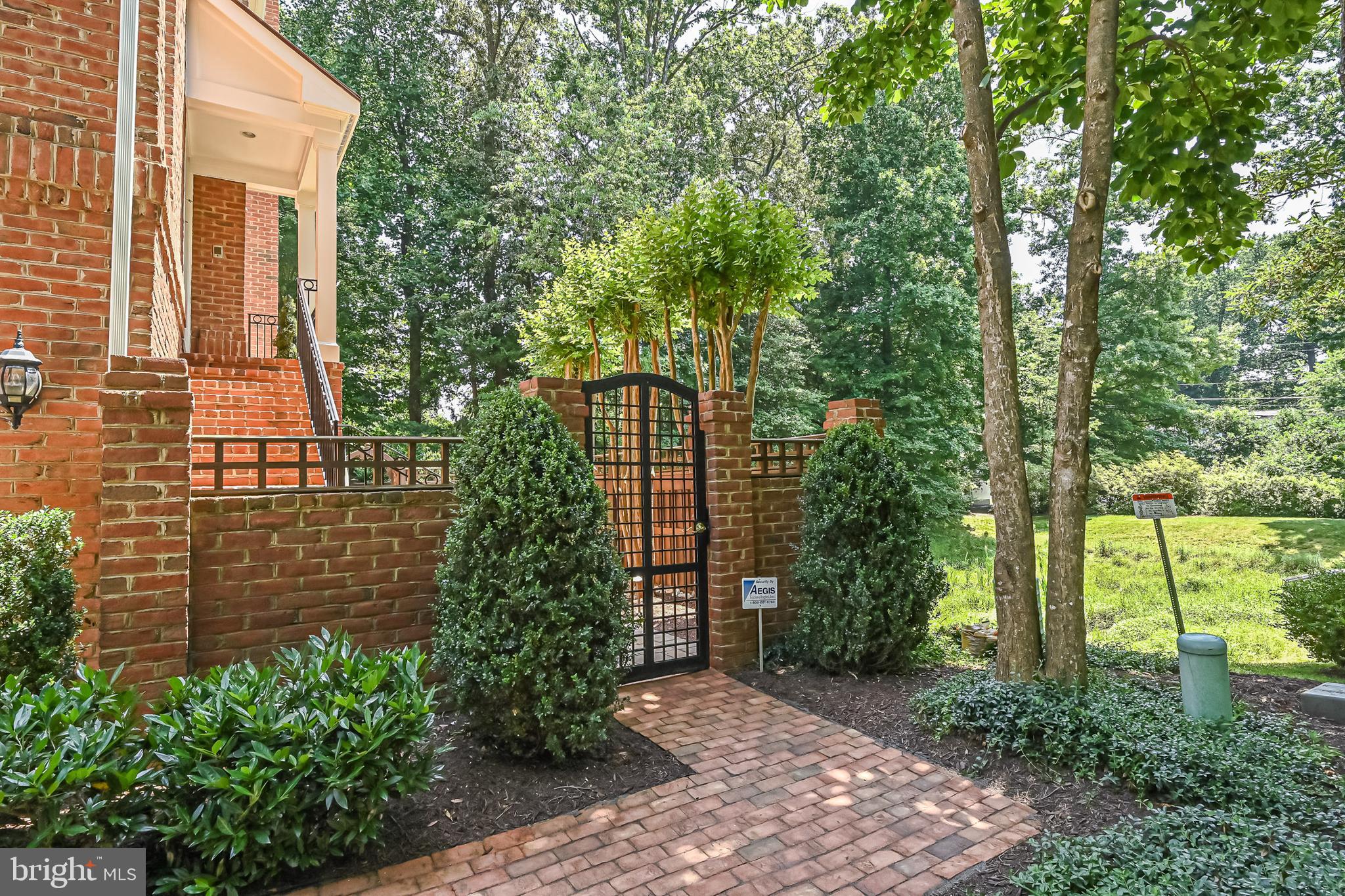 CEDAR LANE - Residential