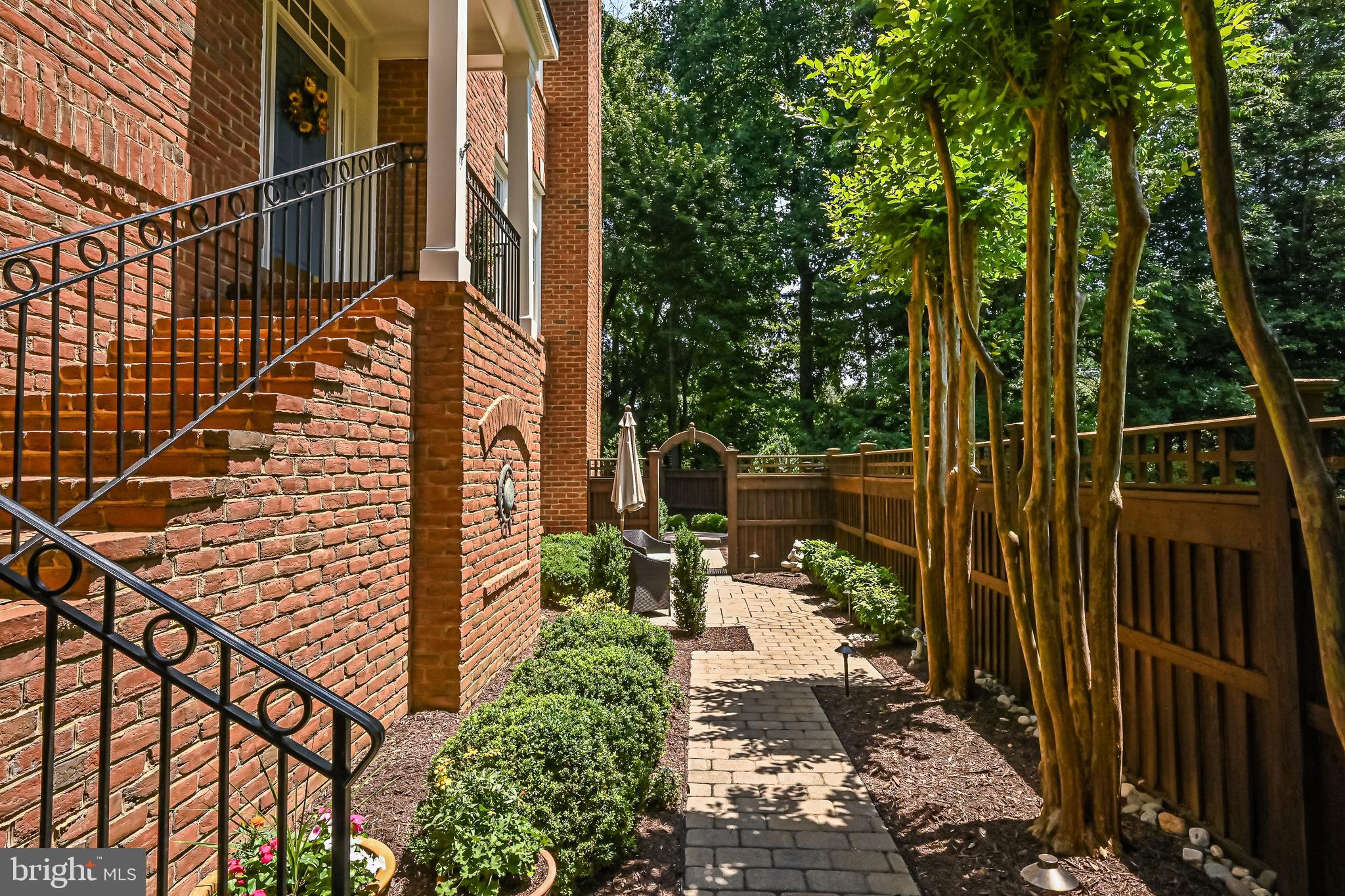 CEDAR LANE - Residential