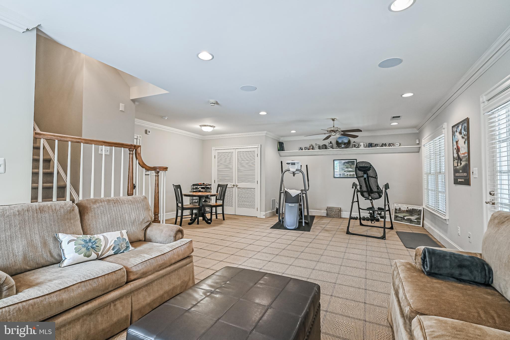 CEDAR LANE - Residential