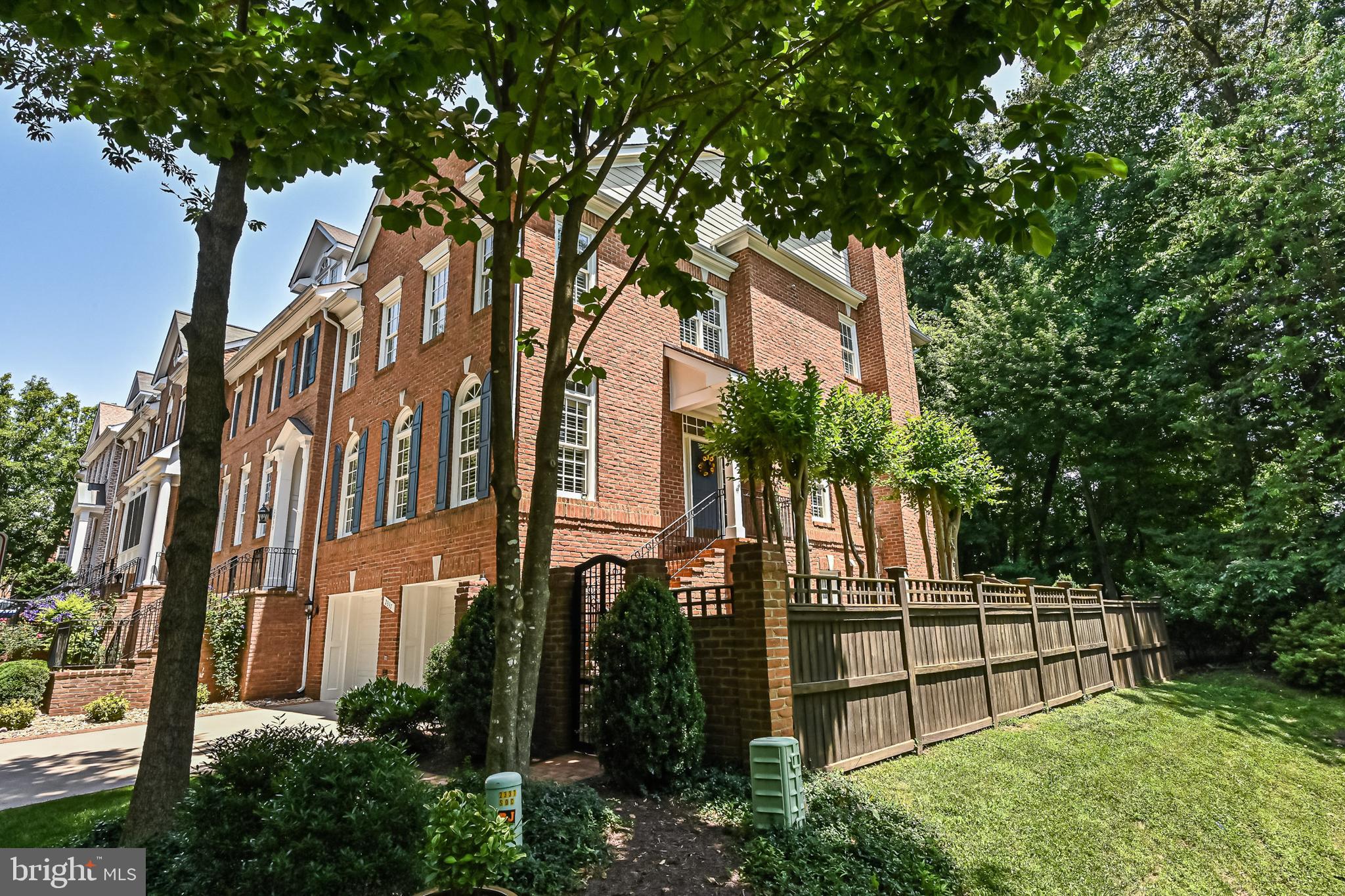 CEDAR LANE - Residential