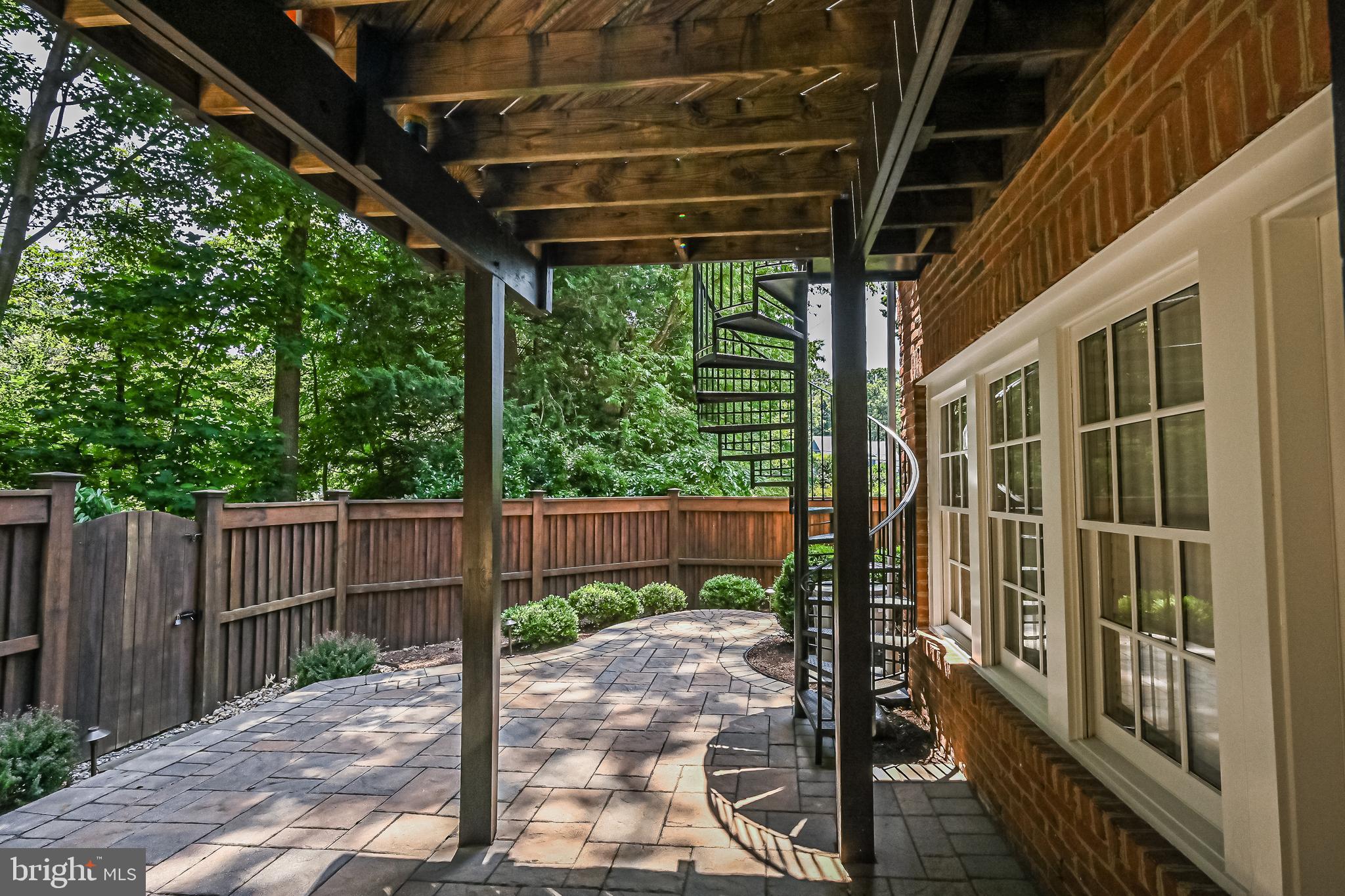 CEDAR LANE - Residential