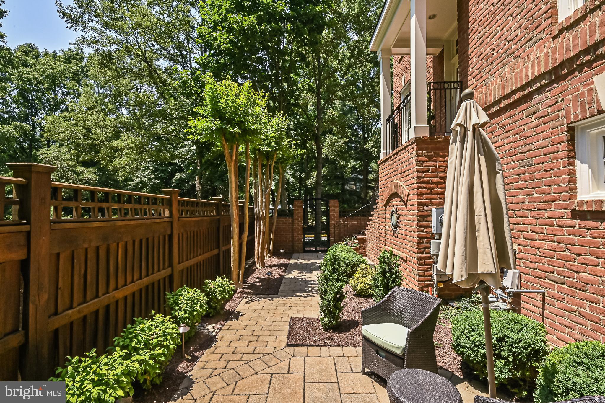 CEDAR LANE - Residential