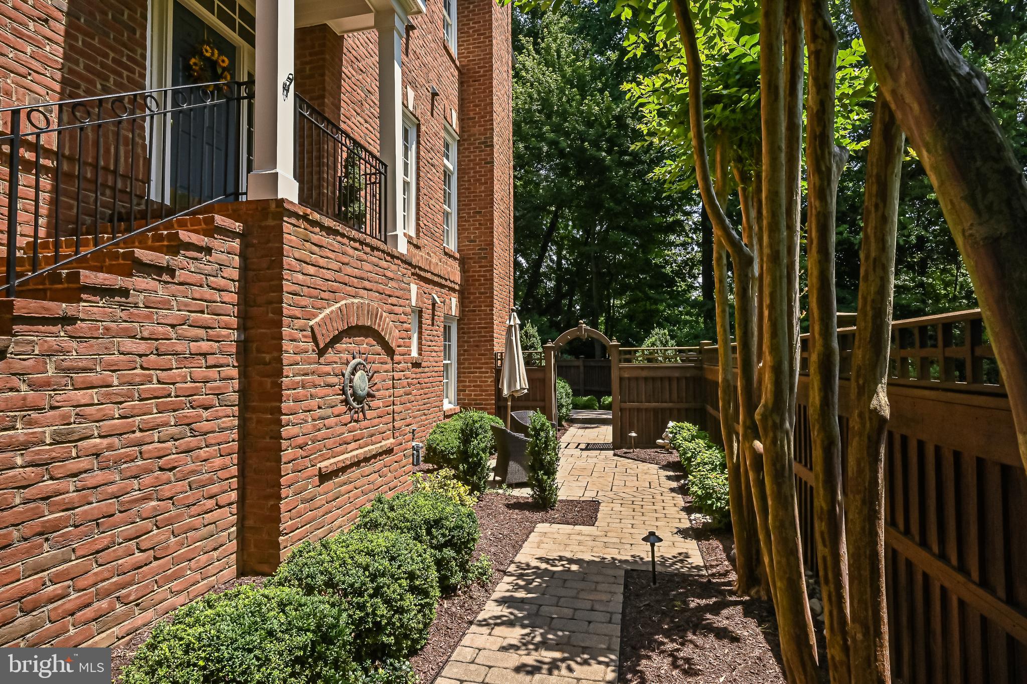 CEDAR LANE - Residential